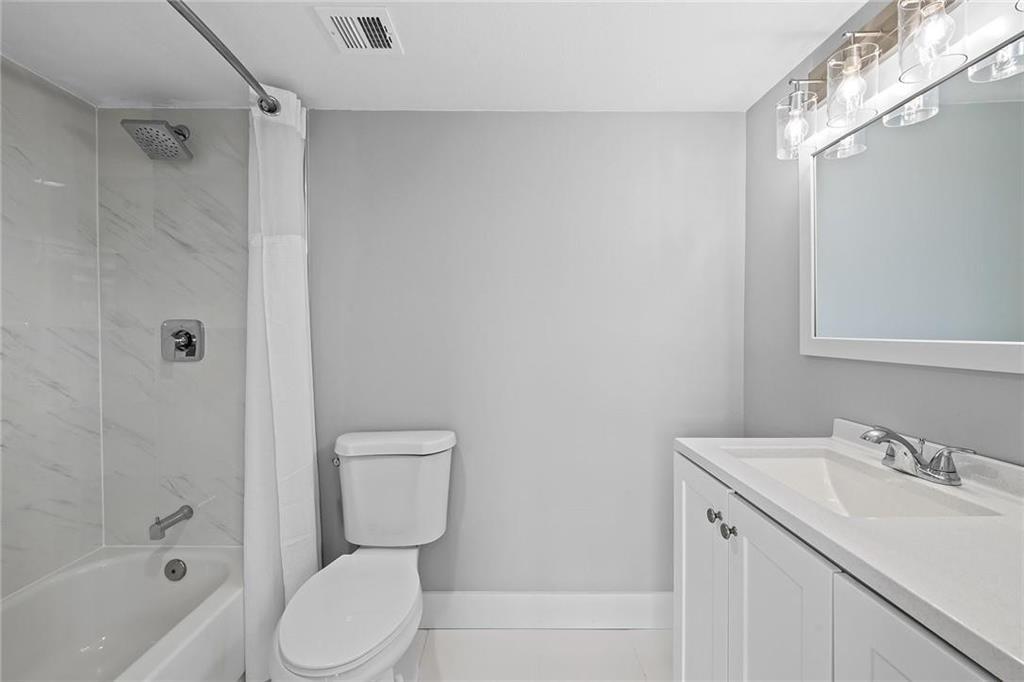 900 River Reach Drive 425 Property Photo 17