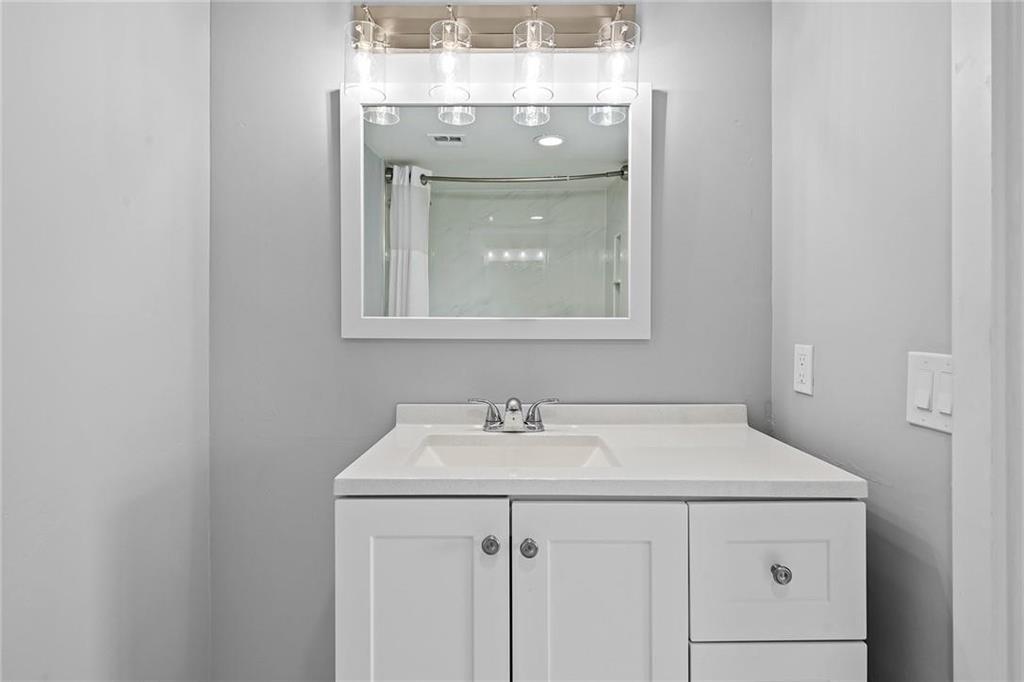 900 River Reach Drive 425 Property Photo 18
