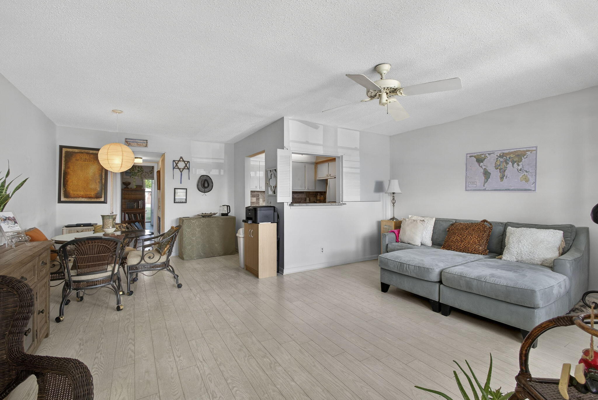 106 E Camden E Property Photo 9
