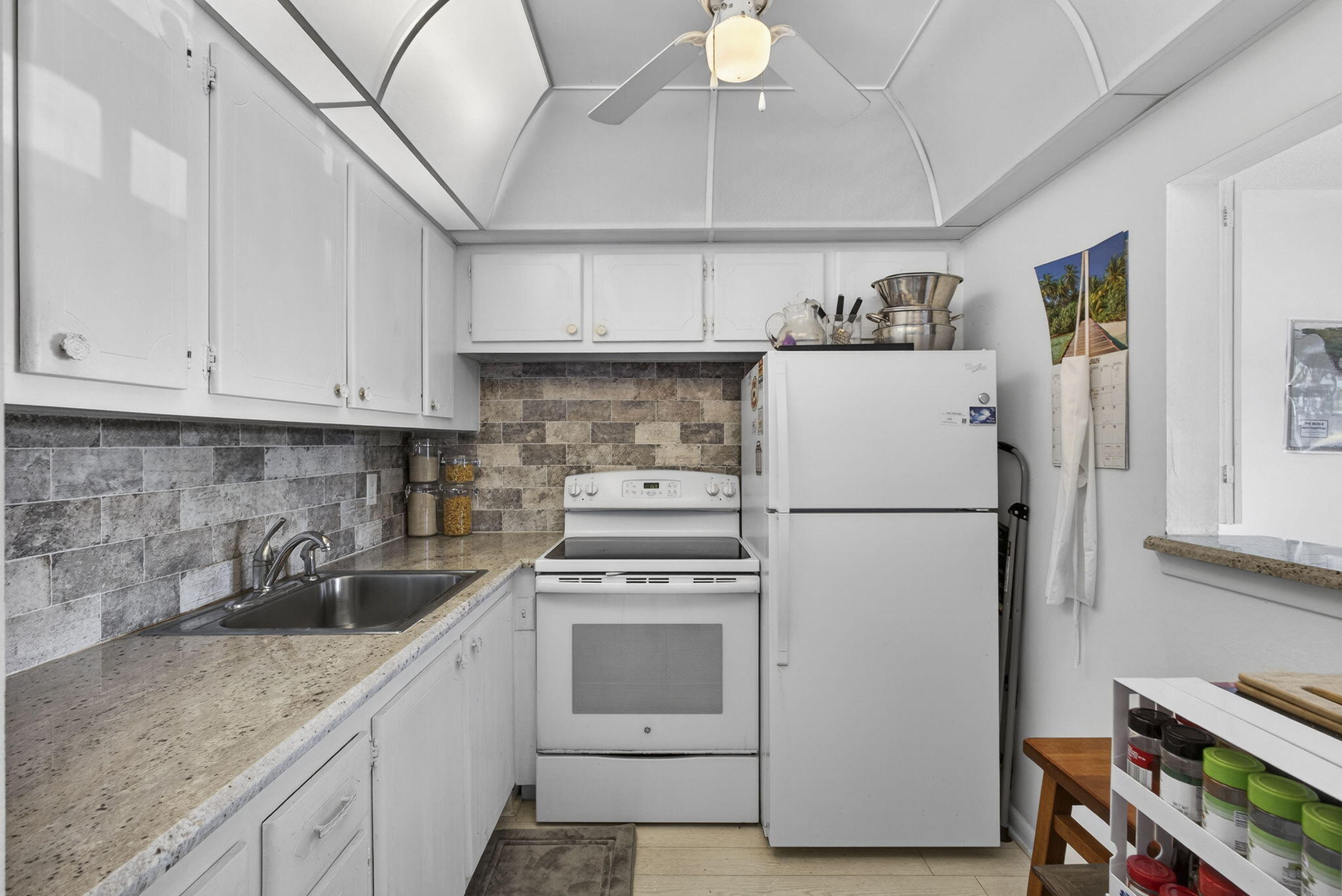 106 E Camden E Property Photo 16