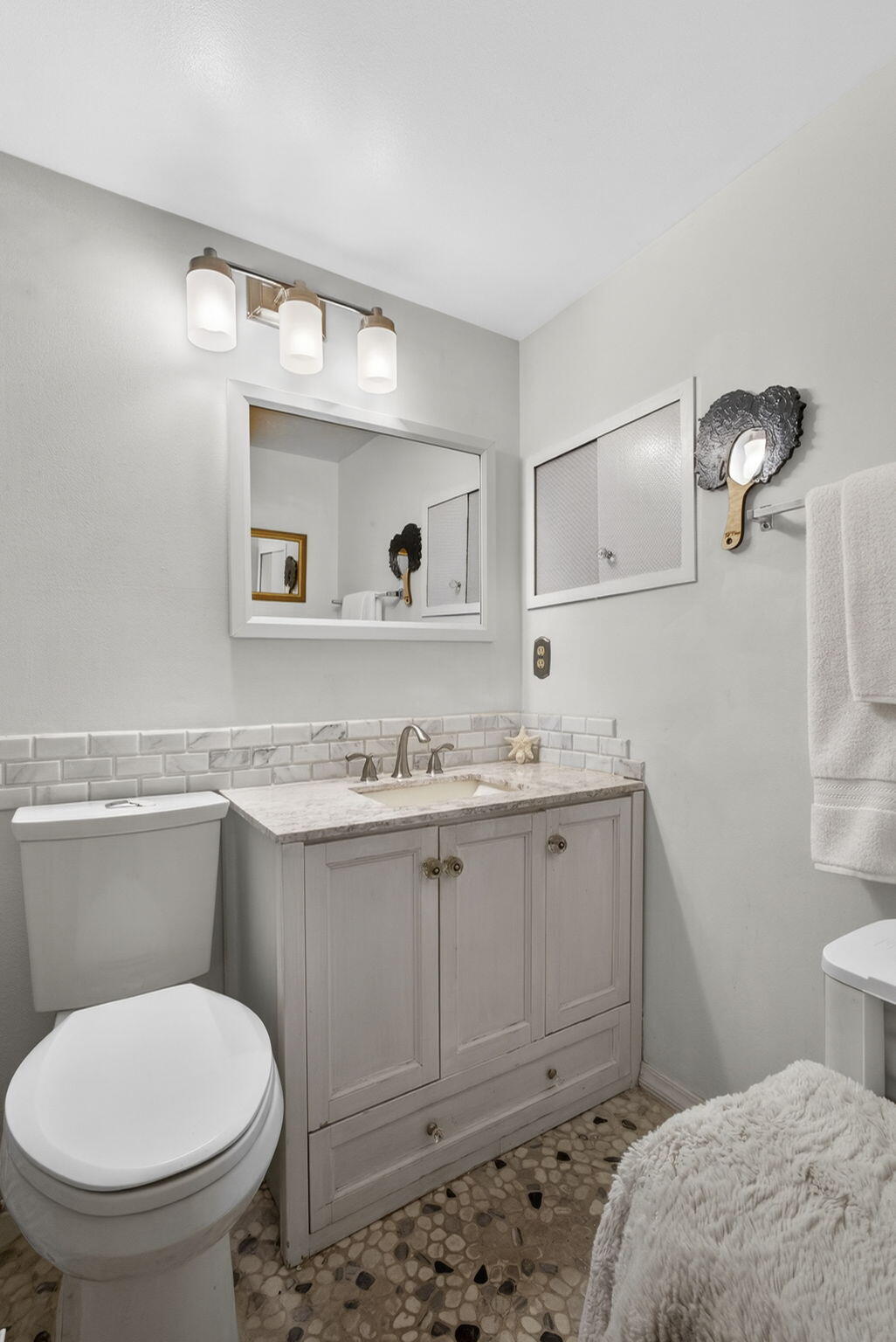 106 E Camden E Property Photo 27