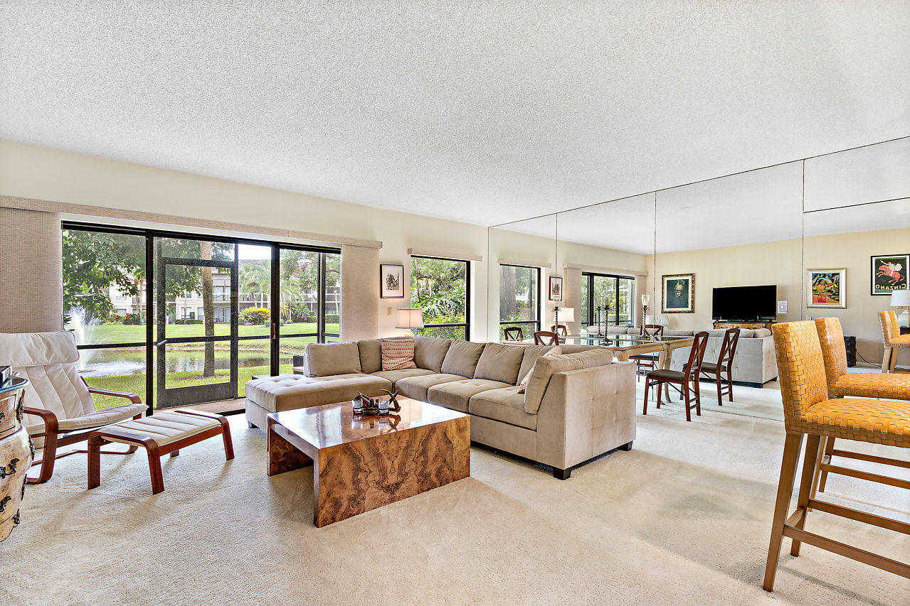 11863 Wimbledon Circle 426 Property Photo 1