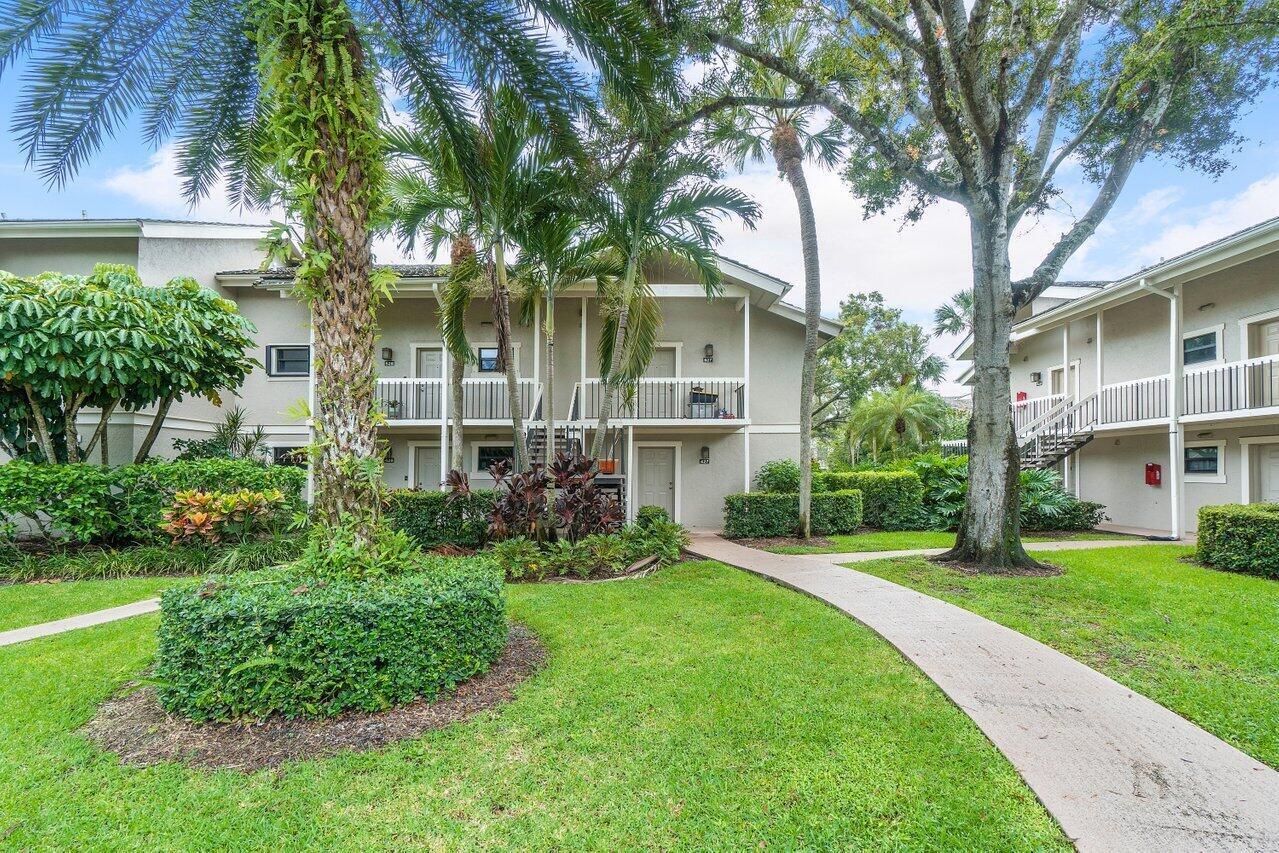 11863 Wimbledon Circle 427 Property Photo 15