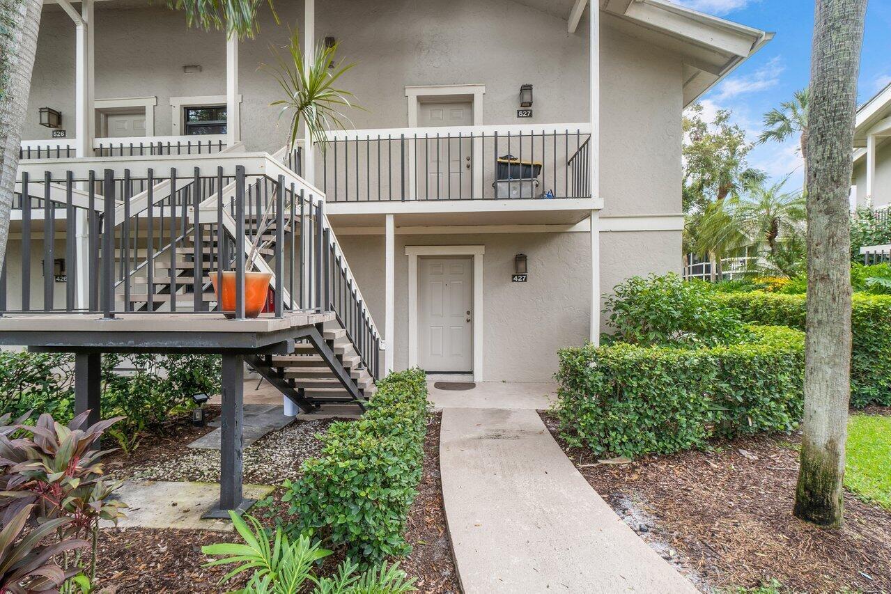 11863 Wimbledon Circle 427 Property Photo 18