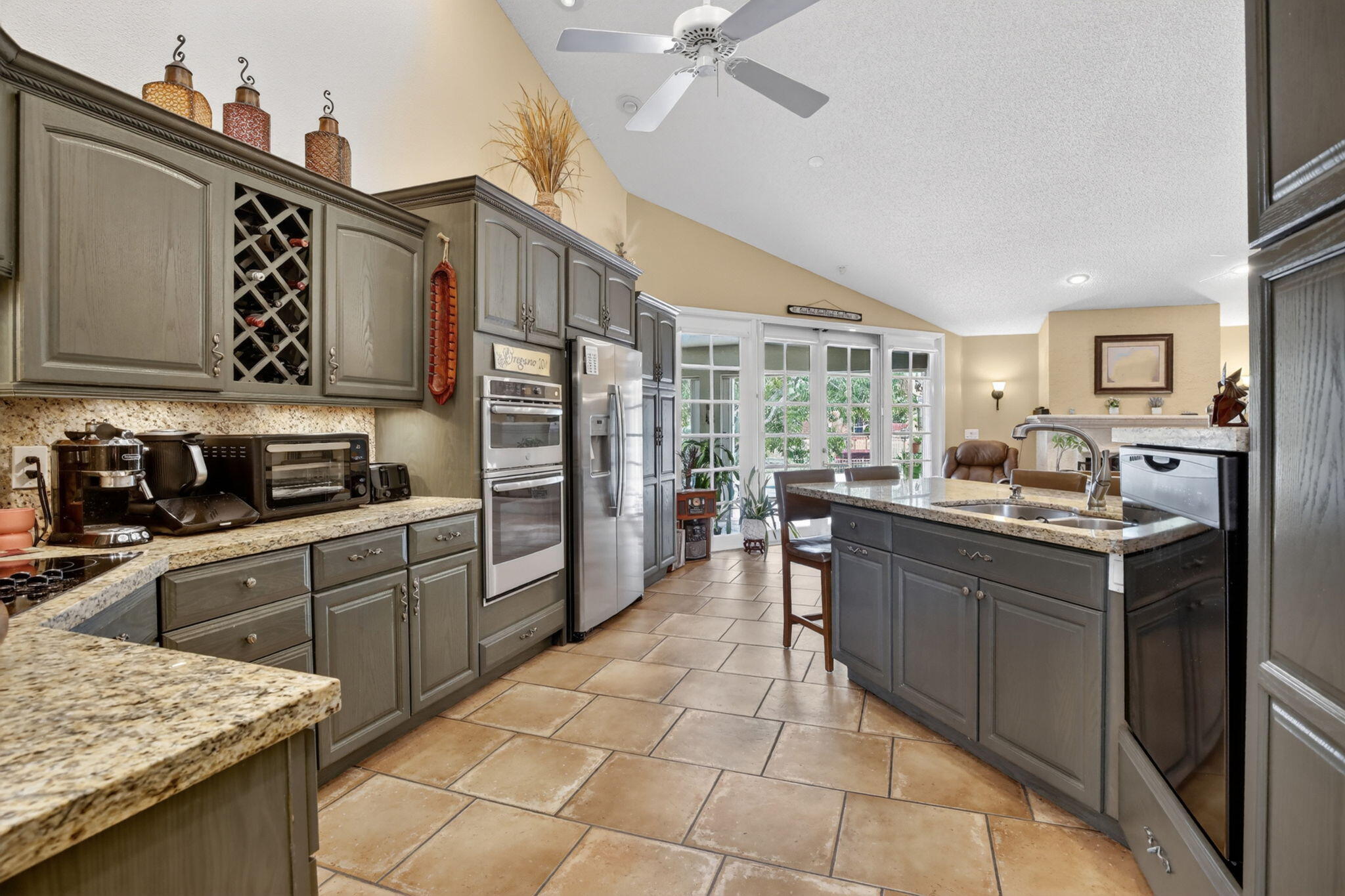 11380 Wayne Drive Property Photo 6