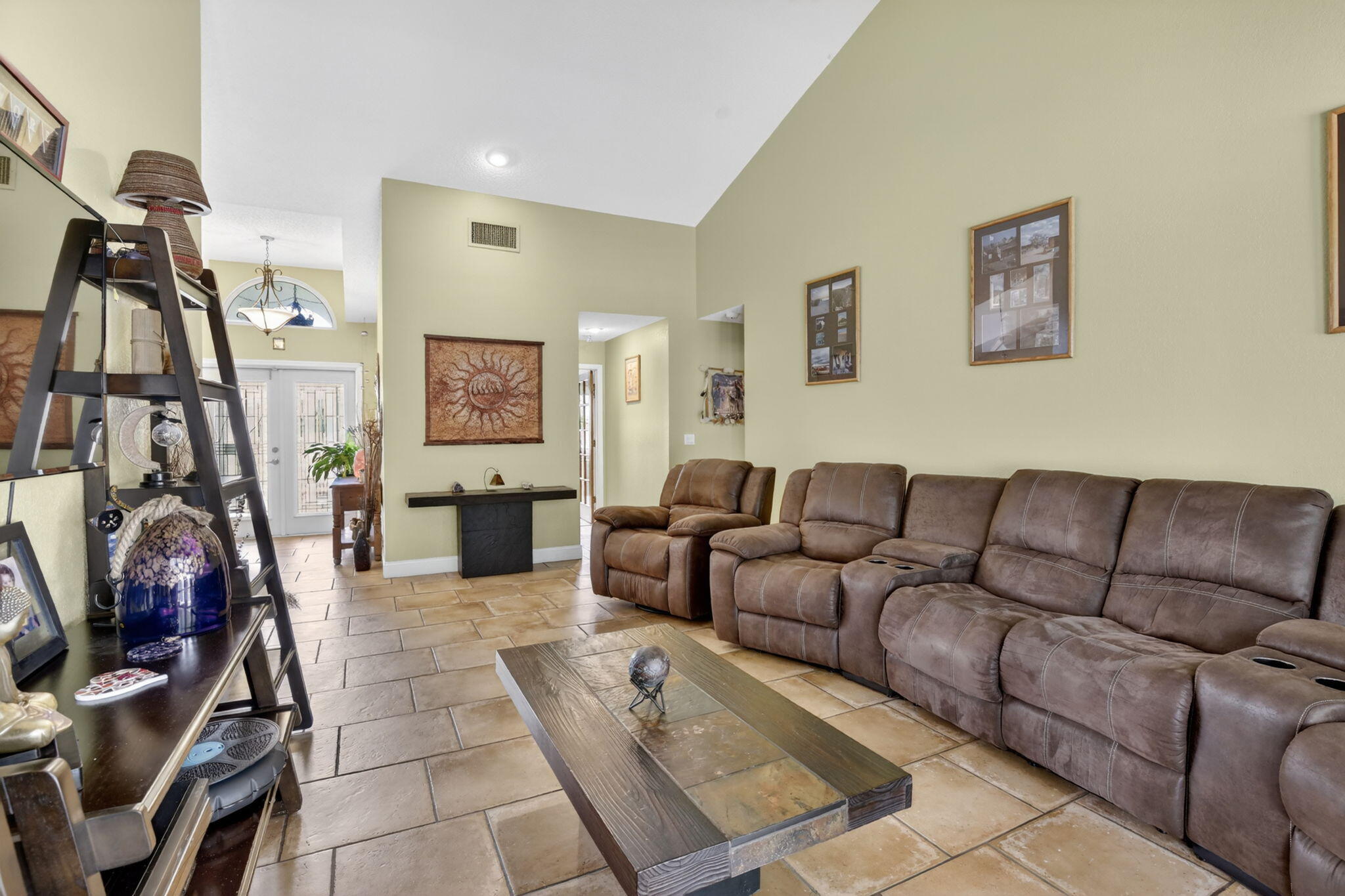 11380 Wayne Drive Property Photo 9
