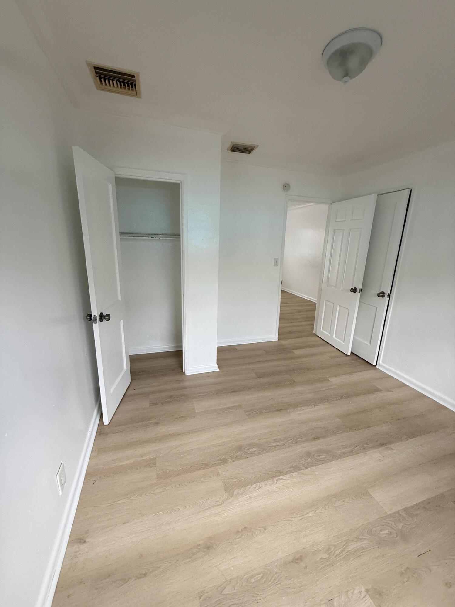 220 Walton Boulevard Unit 2 Property Photo 11