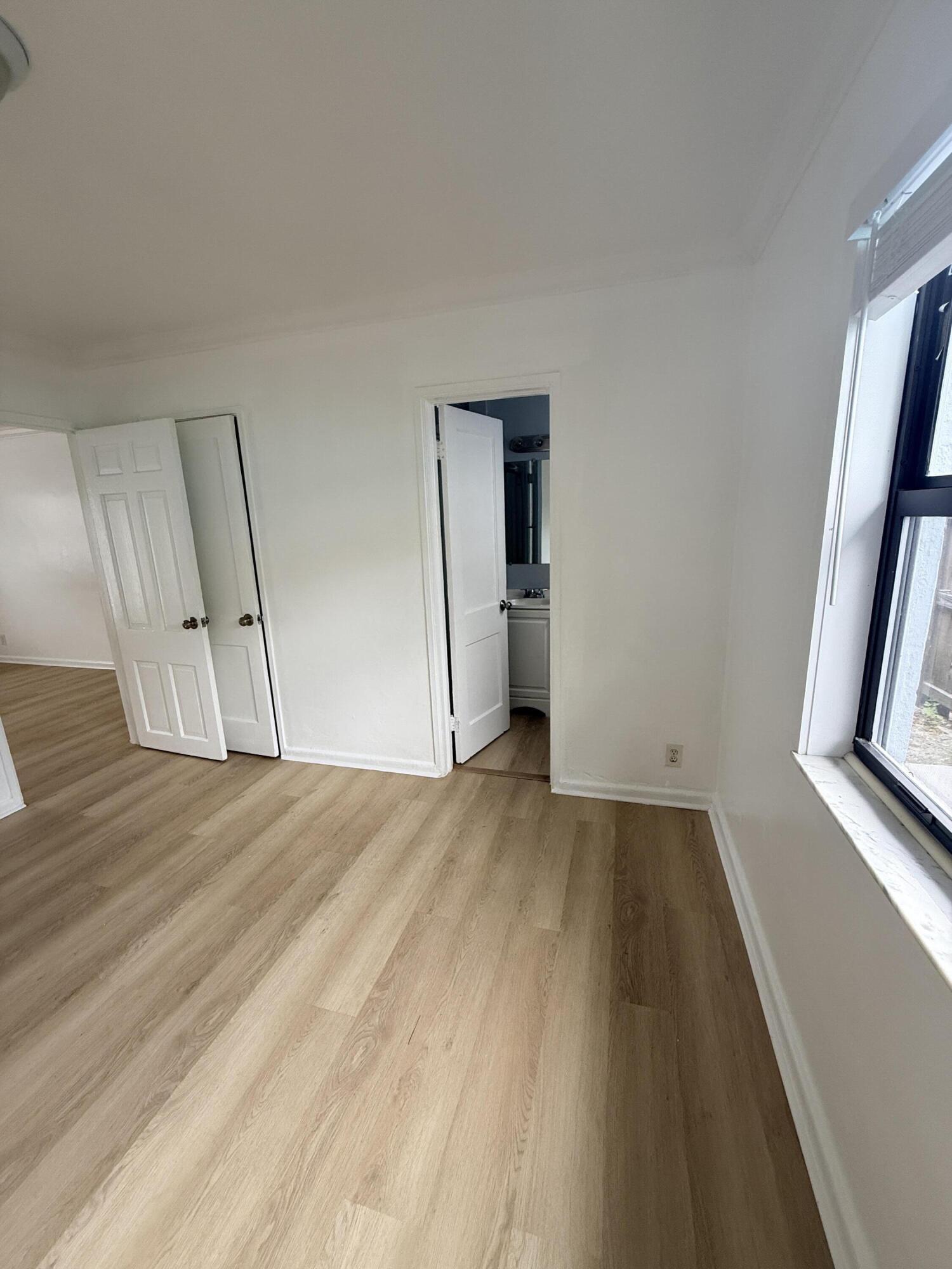 220 Walton Boulevard Unit 2 Property Photo 12