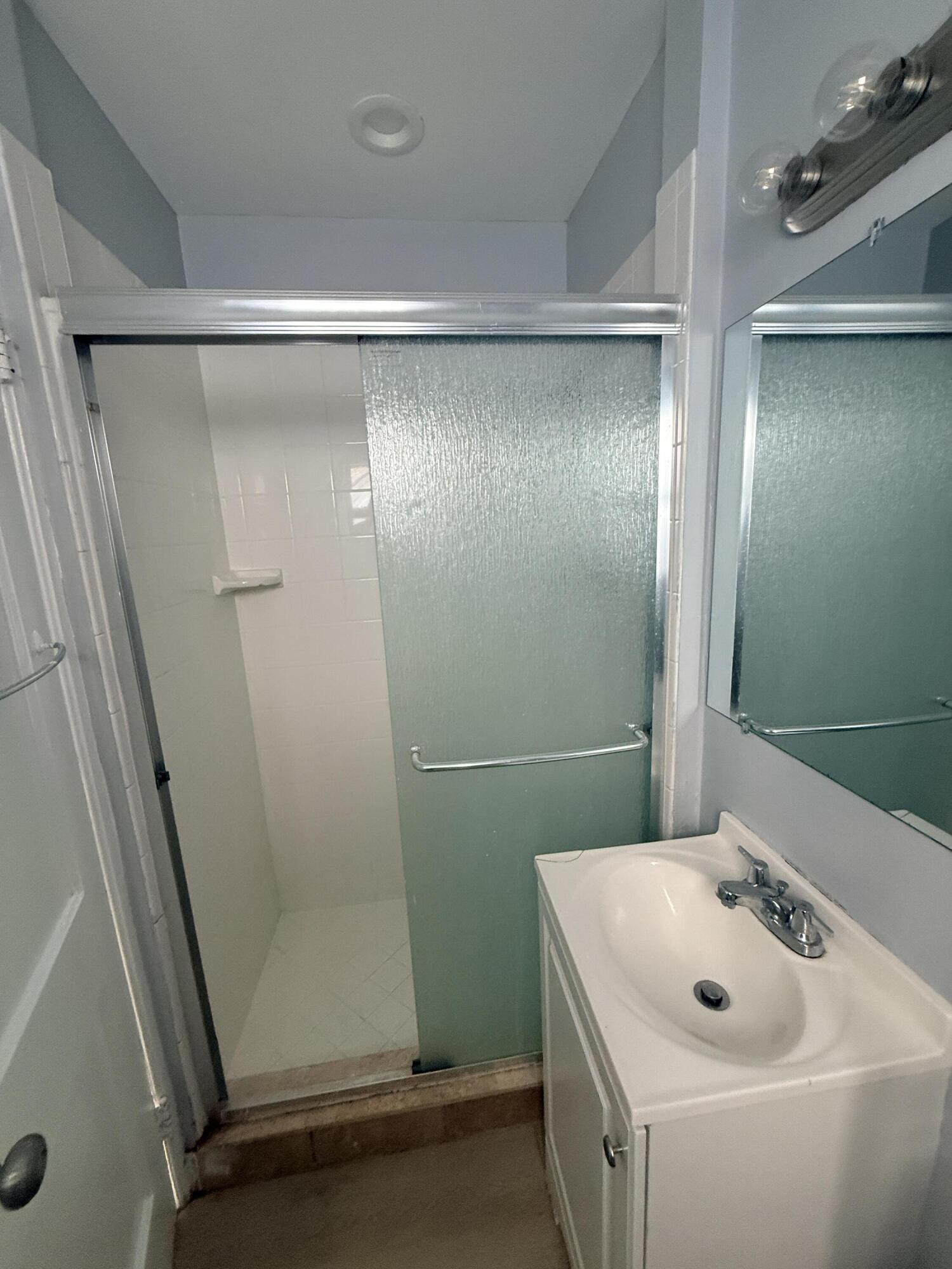 220 Walton Boulevard Unit 2 Property Photo 17