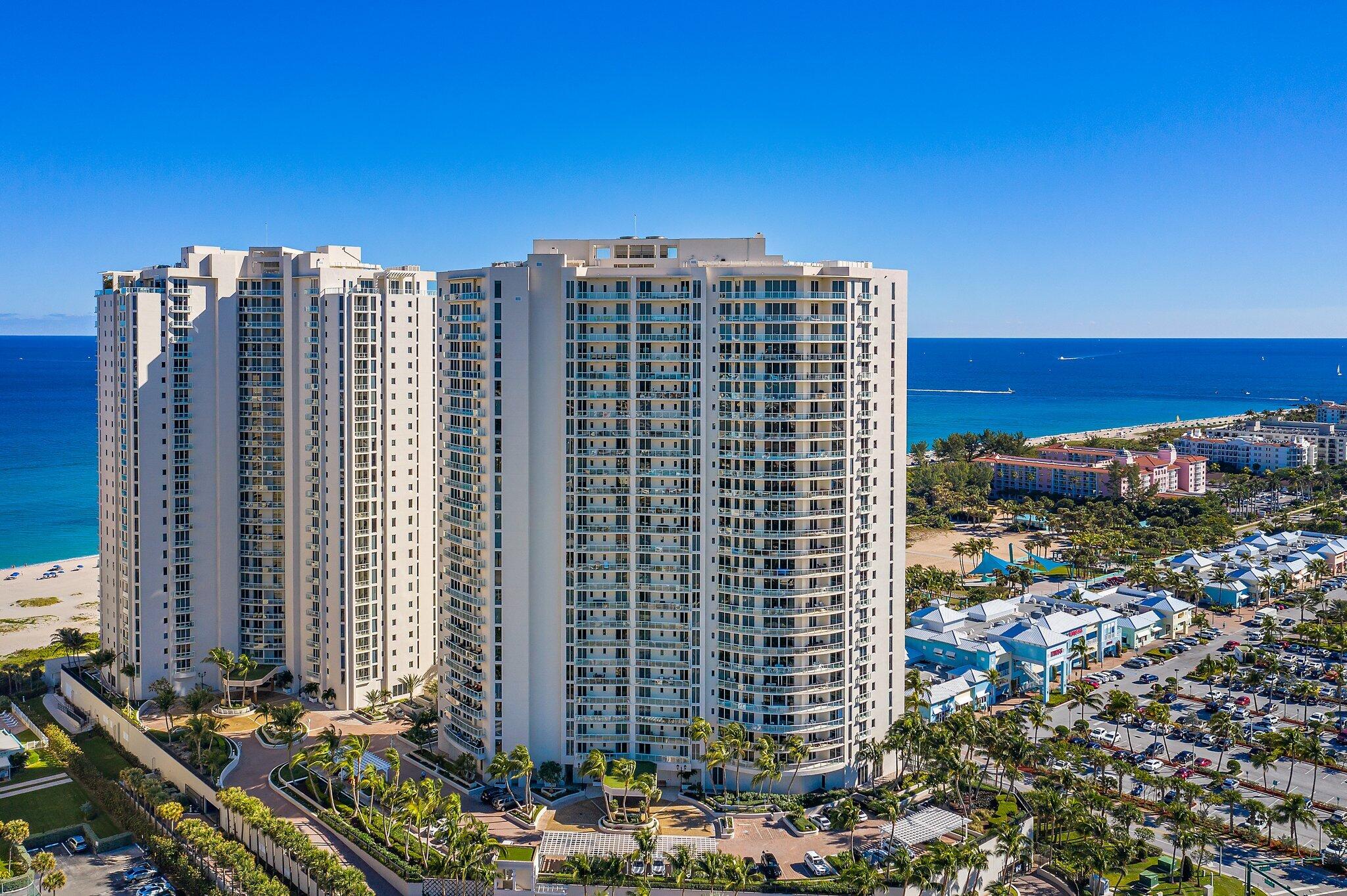 2700 N Ocean Drive Ph-1b Property Photo 1