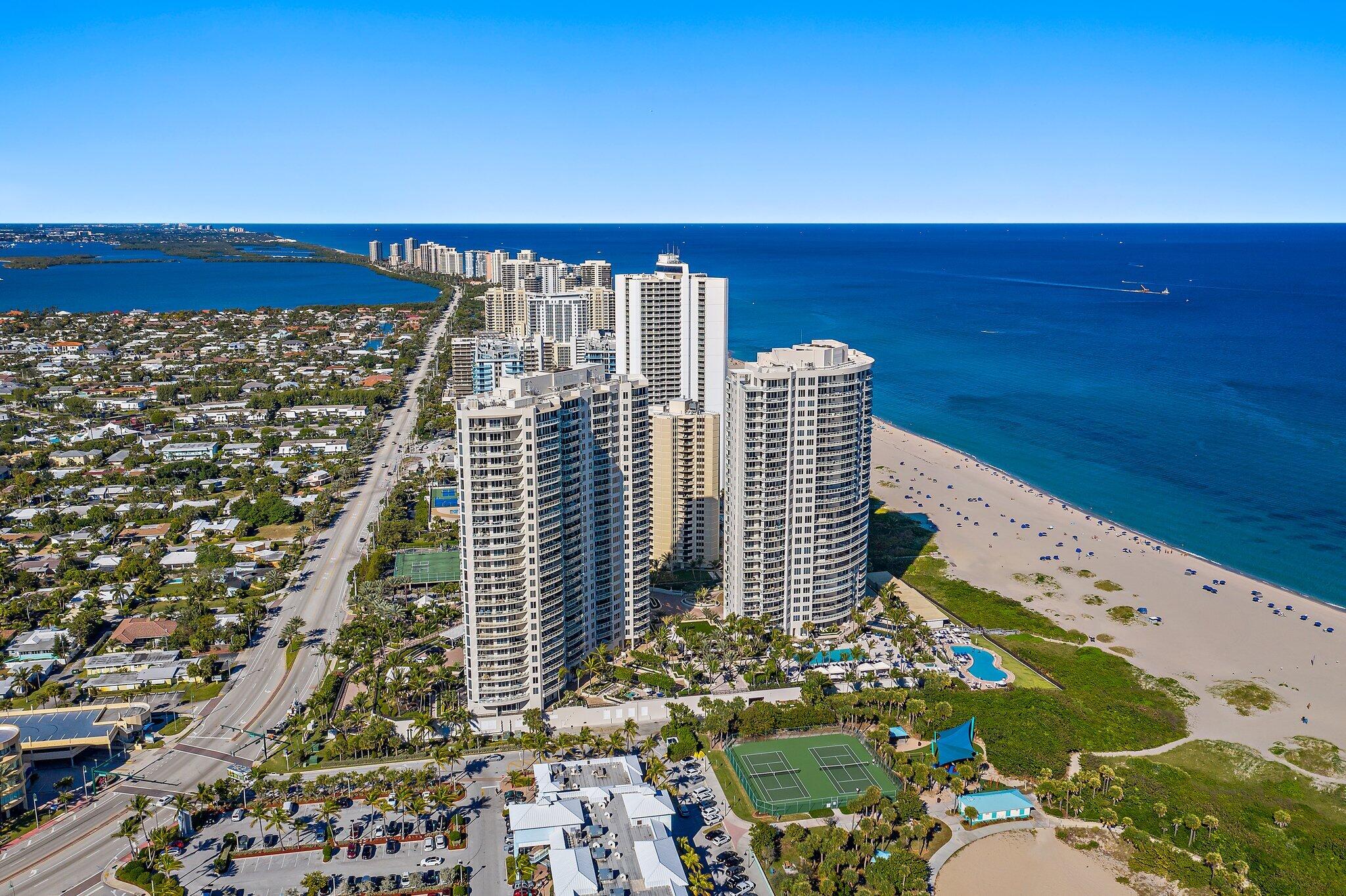 2700 N Ocean Drive Ph-1b Property Photo 6