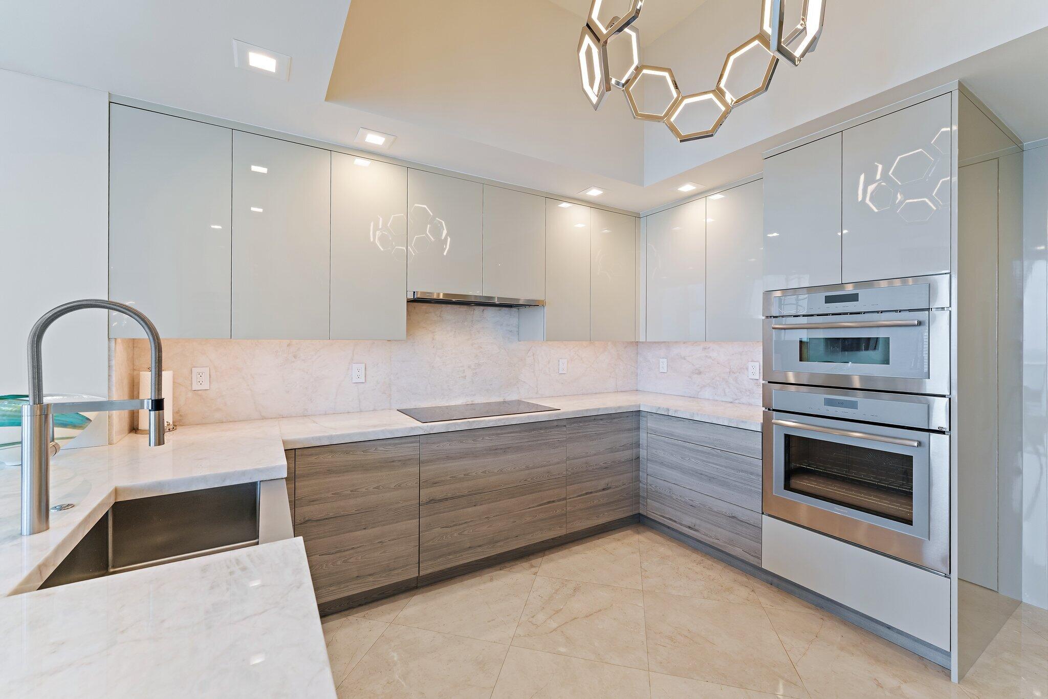 2700 N Ocean Drive Ph-1b Property Photo 37