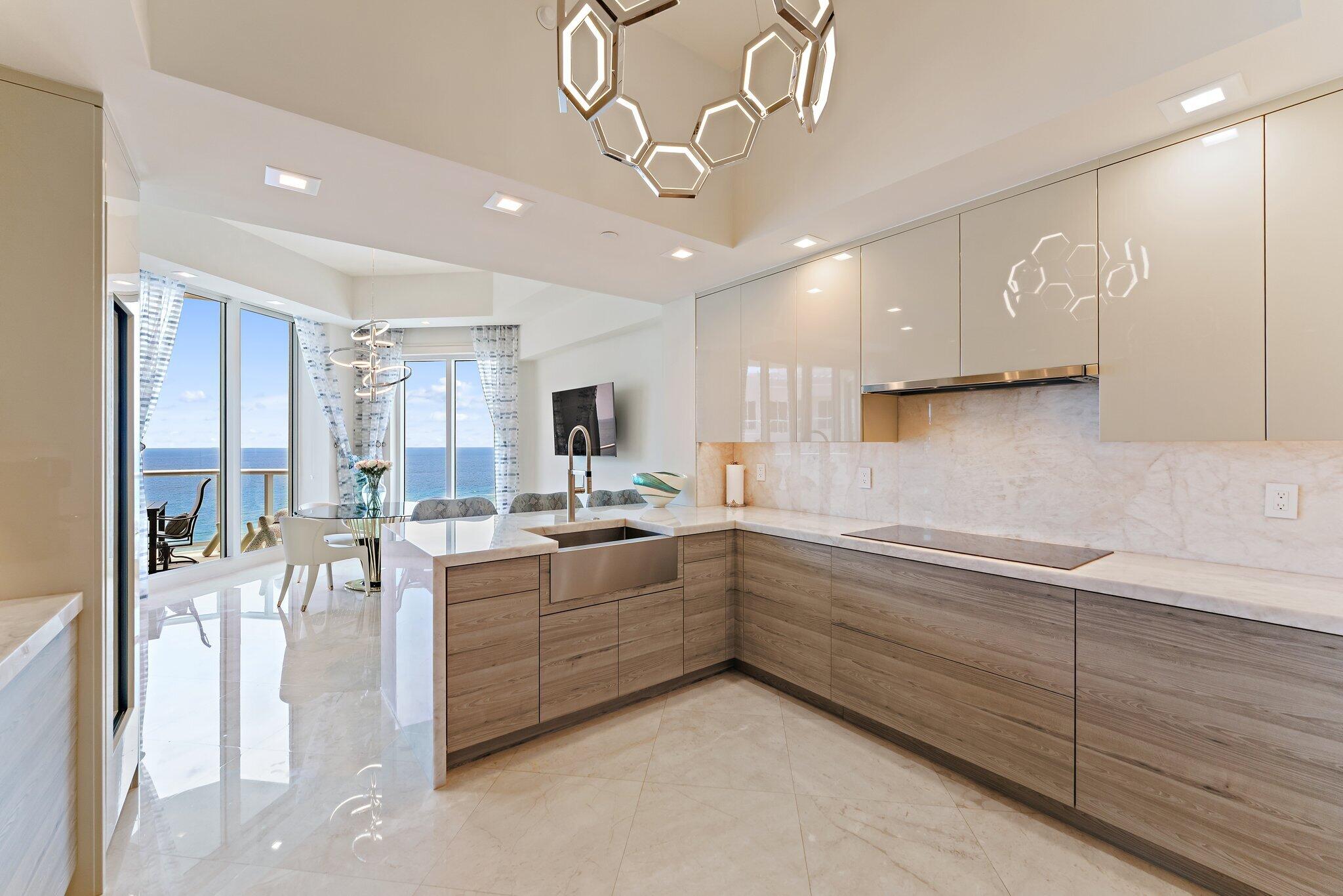 2700 N Ocean Drive Ph-1b Property Photo 42