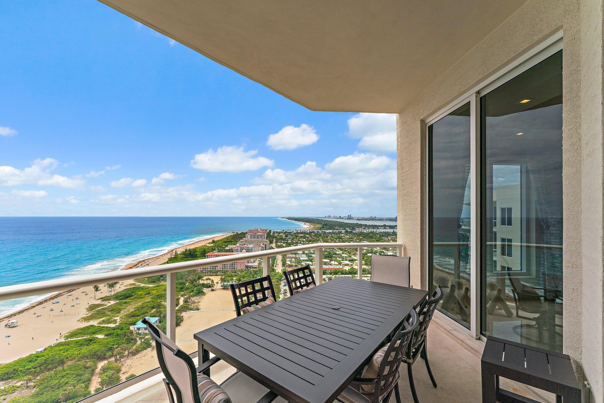 2700 N Ocean Drive Ph-1b Property Photo 46