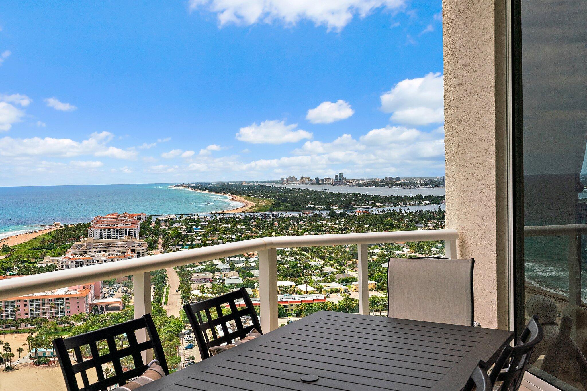 2700 N Ocean Drive Ph-1b Property Photo 48