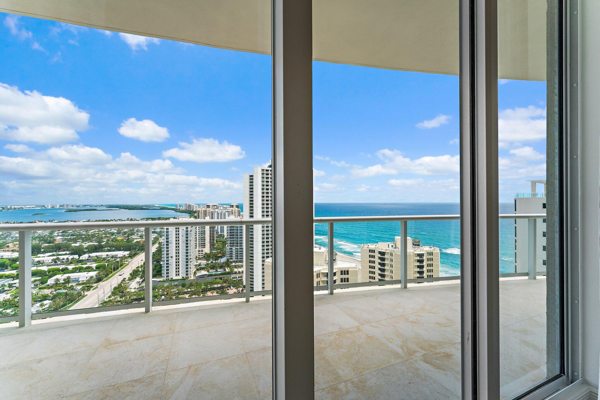 2700 N Ocean Drive Ph-1b Property Photo 99
