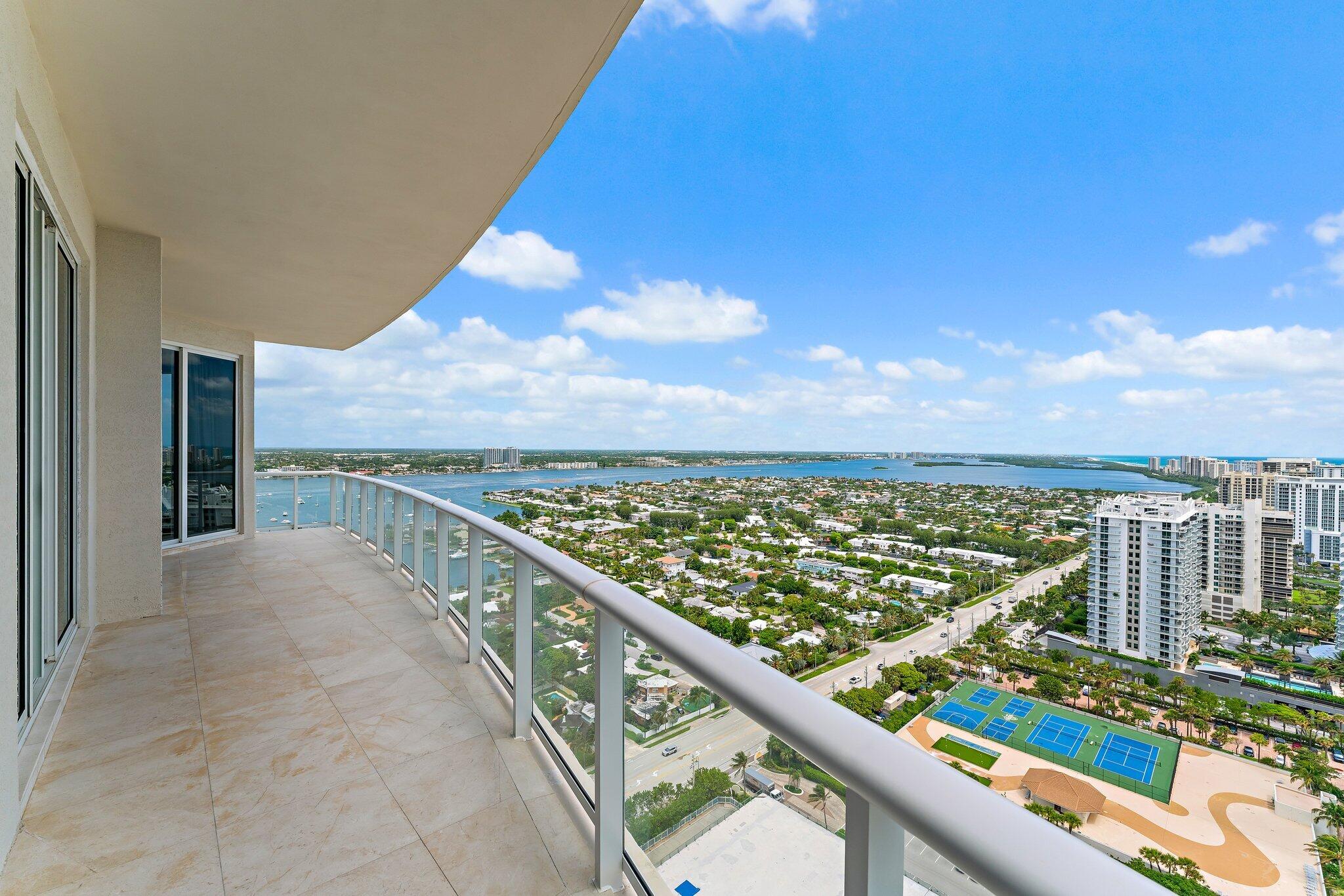 2700 N Ocean Drive Ph-1b Property Photo 100