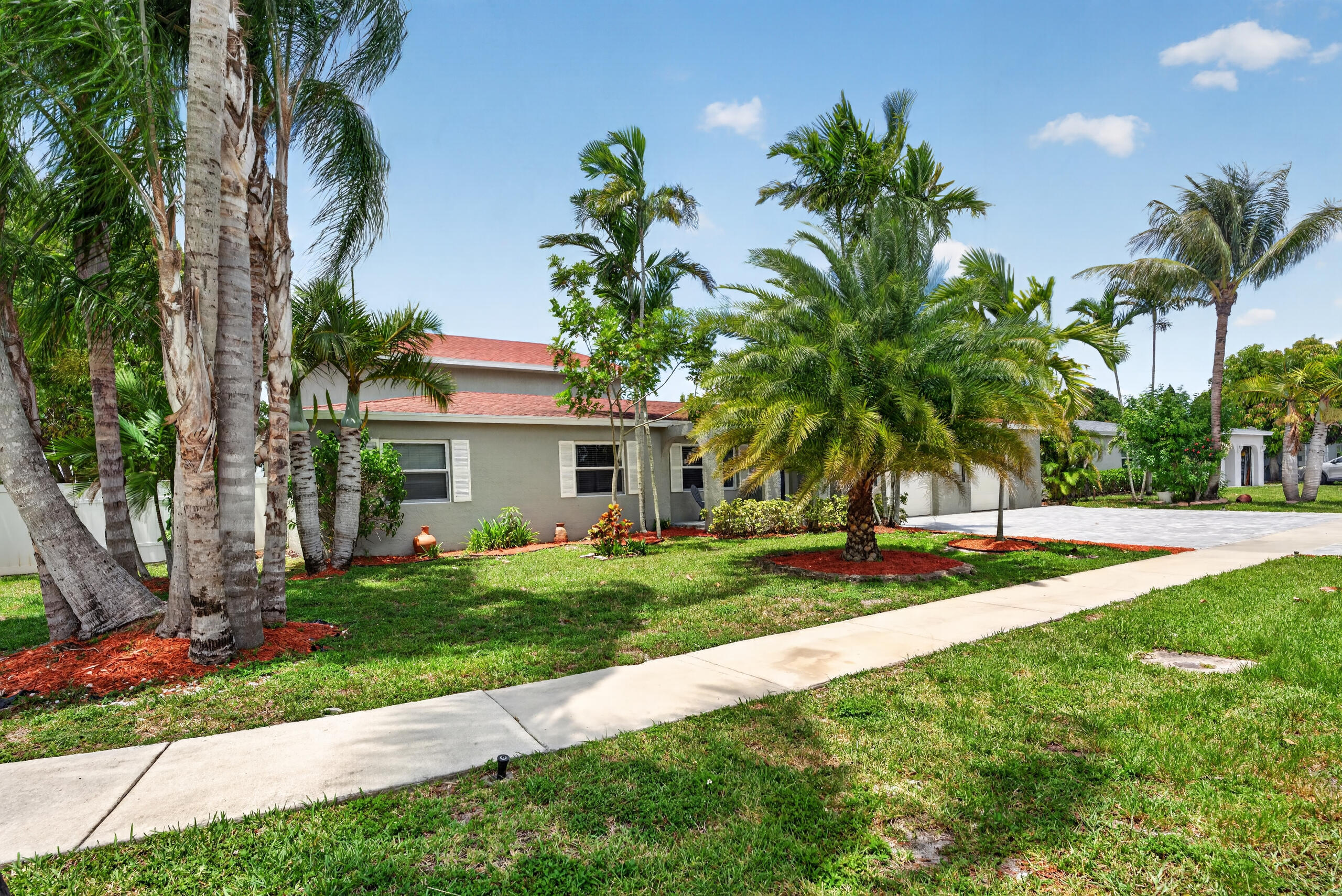 10941 Granite Street Property Photo 4