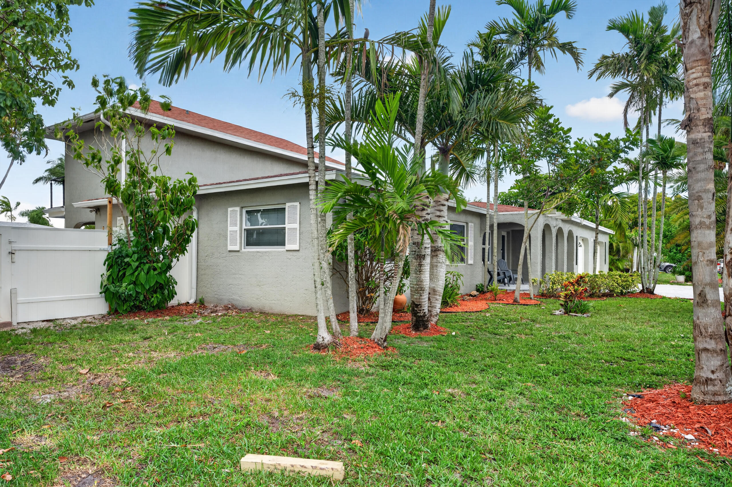 10941 Granite Street Property Photo 6