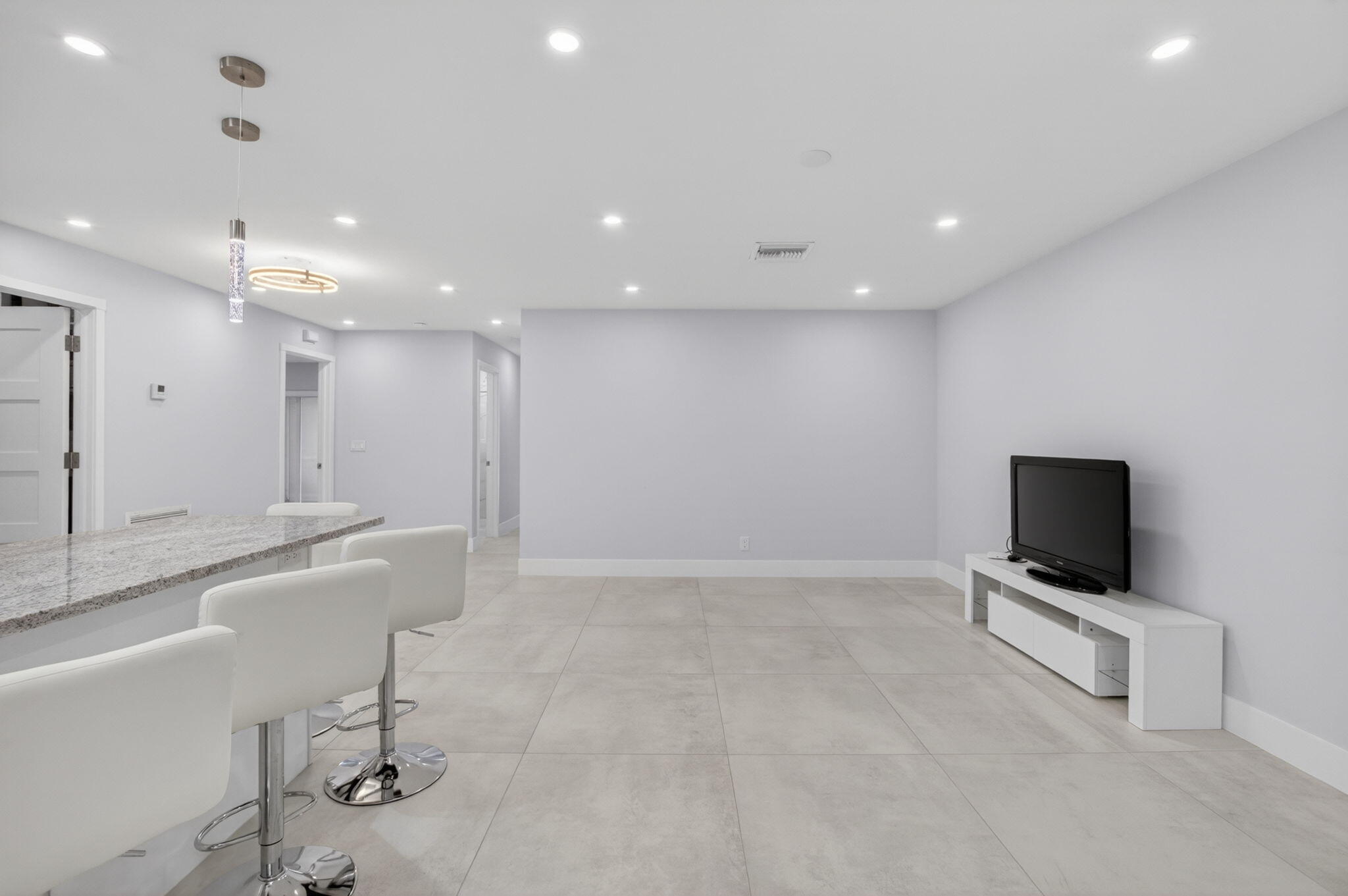 6049 Vía Diana Property Photo 7