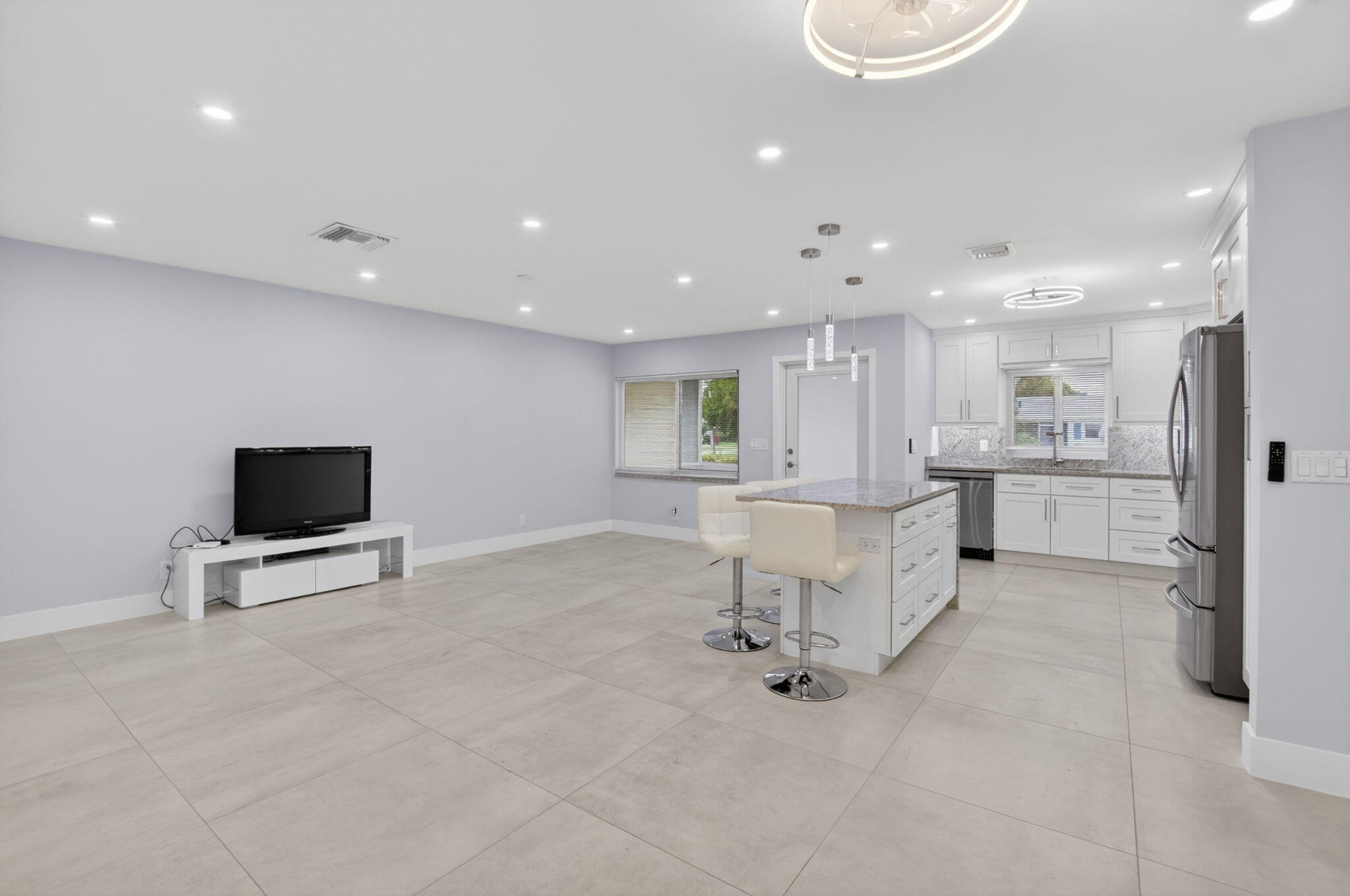 6049 Vía Diana Property Photo 10