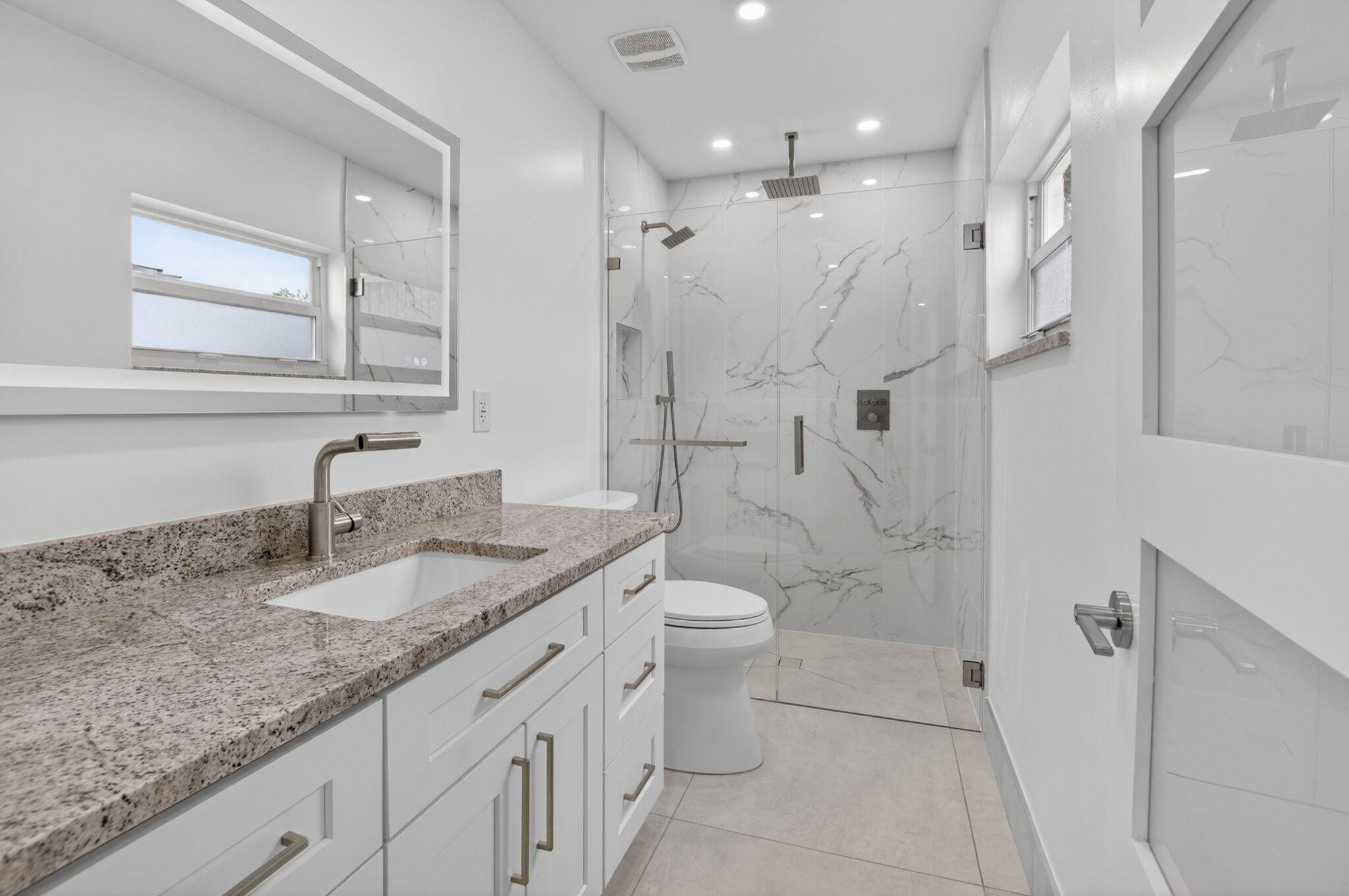 6049 Vía Diana Property Photo 18