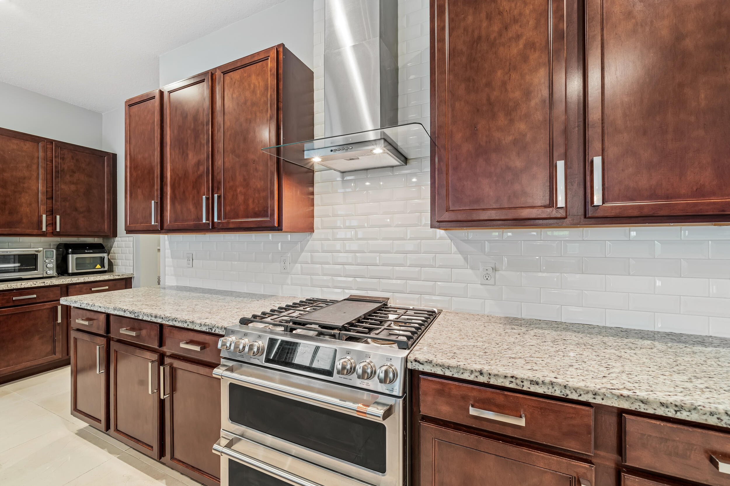 5095 Beland Drive Property Photo 3