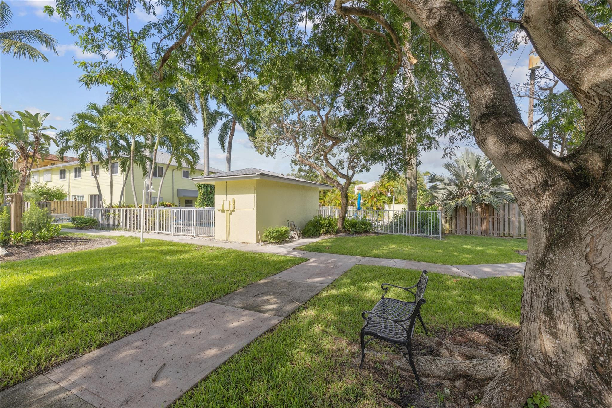 603 Sw 7th Avenue 11 Property Photo 4