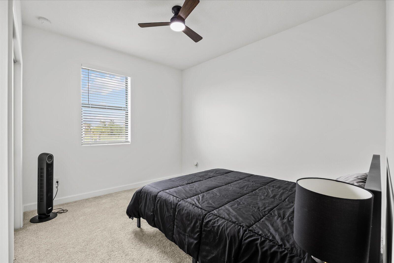 14042 Sw Thorens Drive Property Photo 18