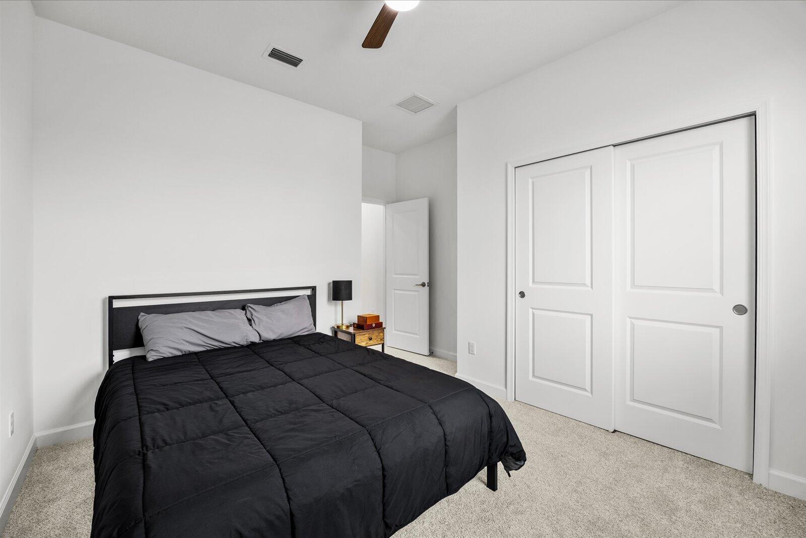 14042 Sw Thorens Drive Property Photo 19