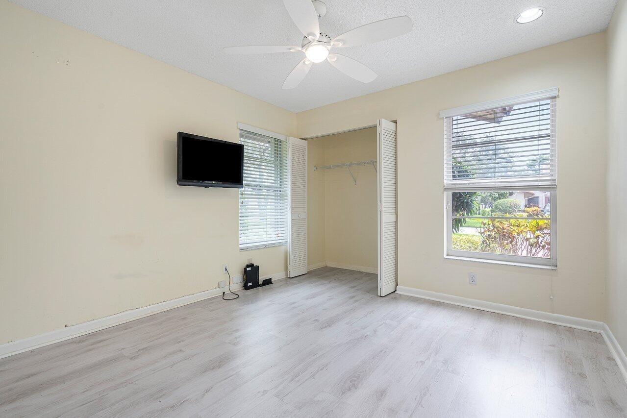 6082 Waldwick Circle Property Photo 32