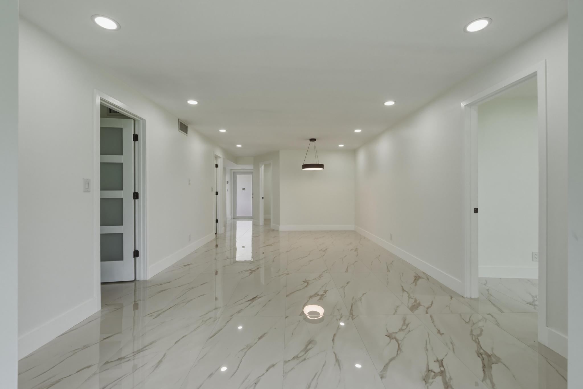 8970 S Hollybrook Boulevard 205 Property Photo 14