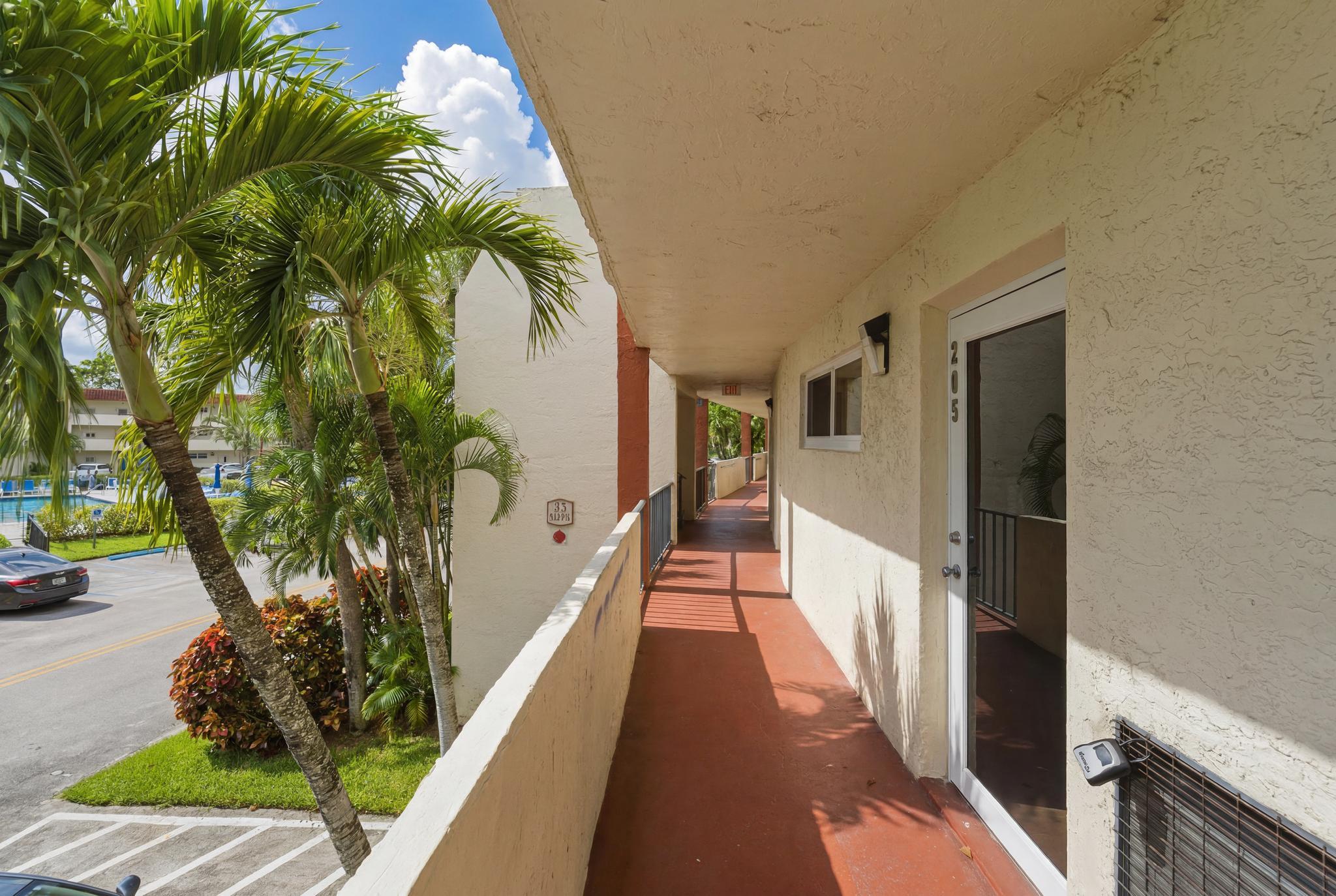 8970 S Hollybrook Boulevard 205 Property Photo 24