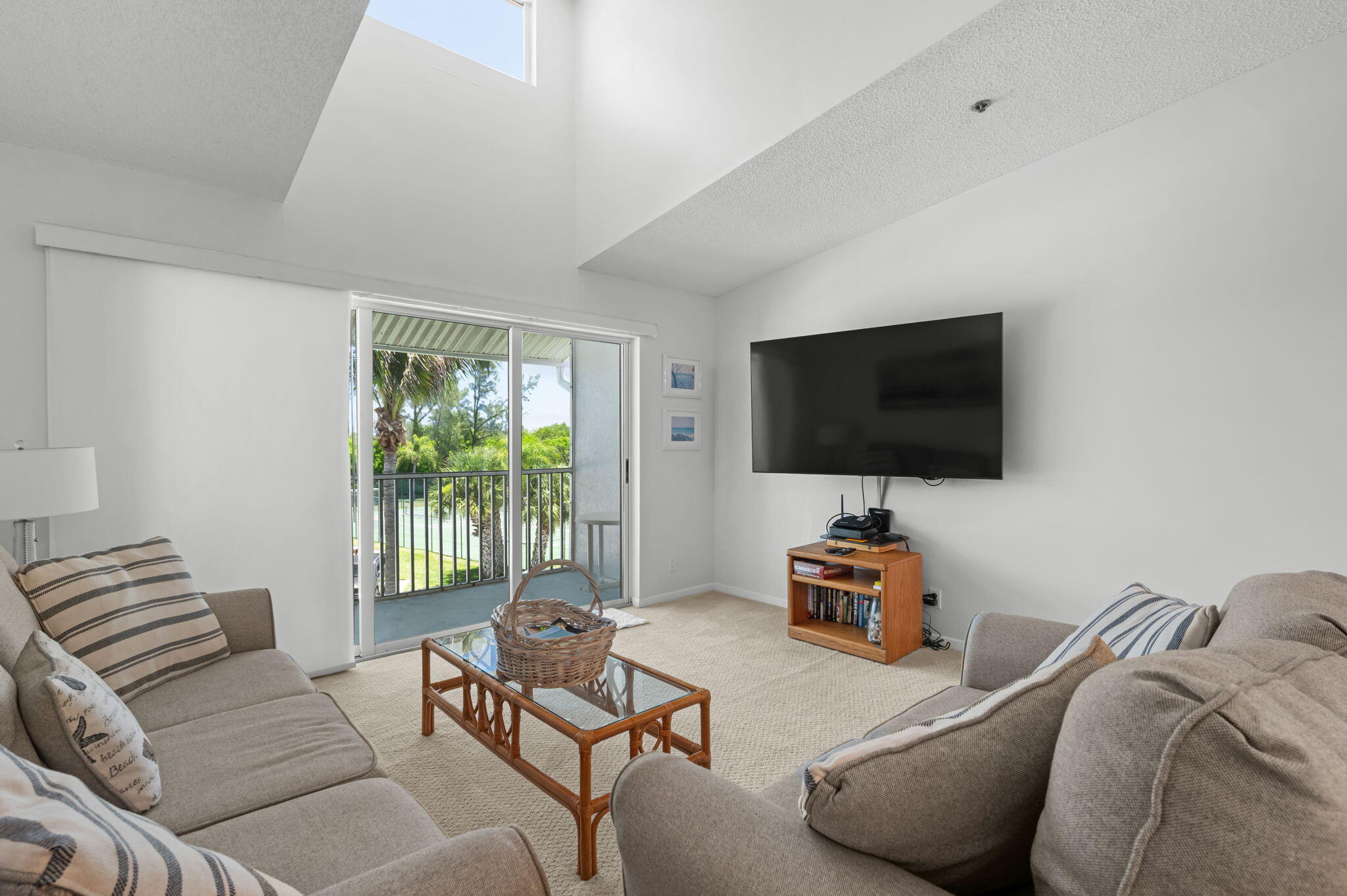4436 Ne Ocean Boulevard A3 Property Photo 6