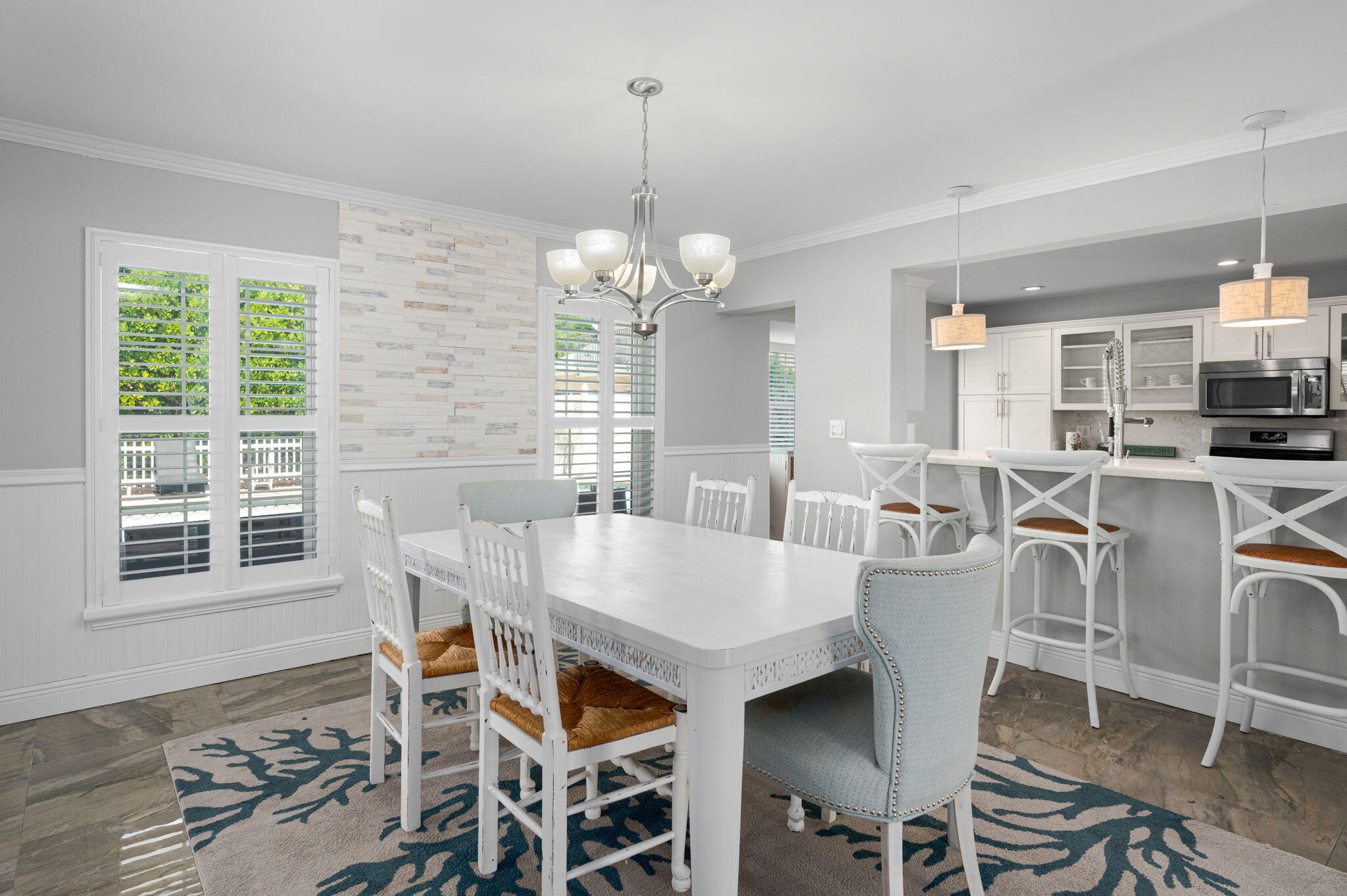 121 Queen Eugenia Court Property Photo 12