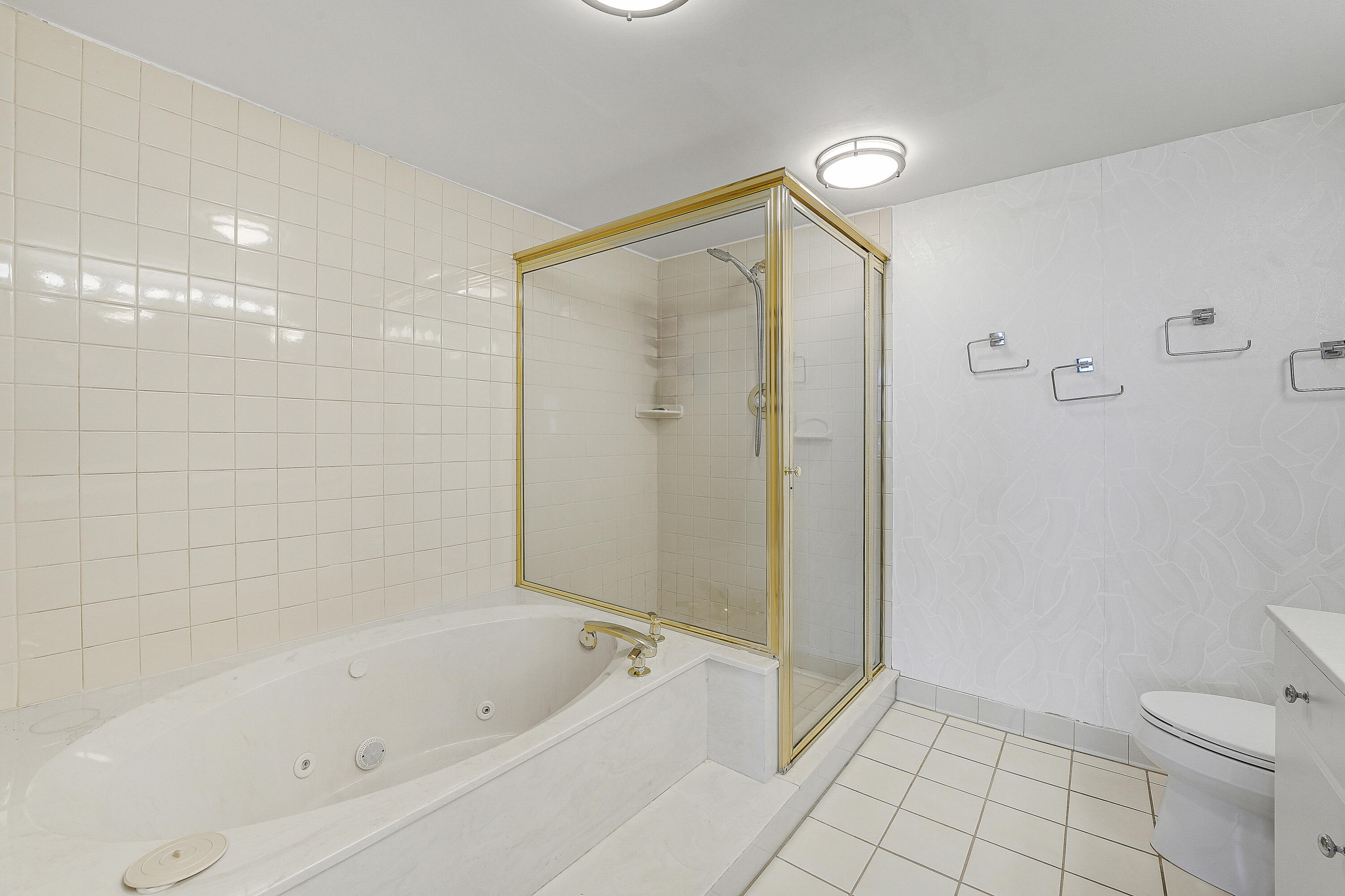 4200 N Ocean Drive 2-306 Property Photo 15