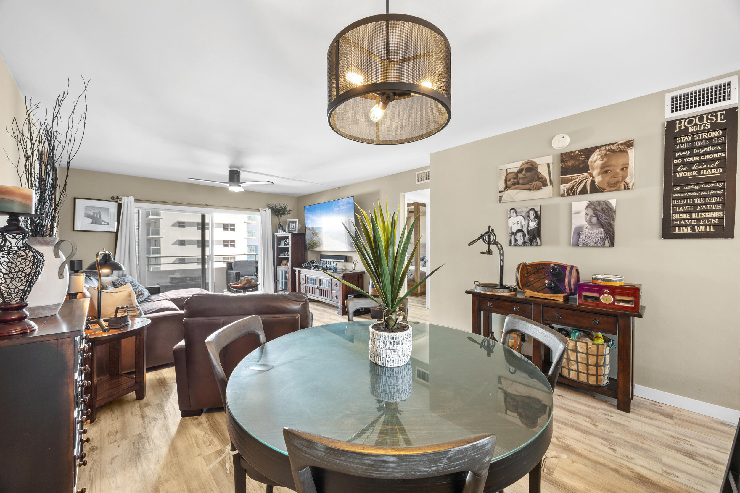 1630 N Ocean Boulevard 812 Property Photo 6
