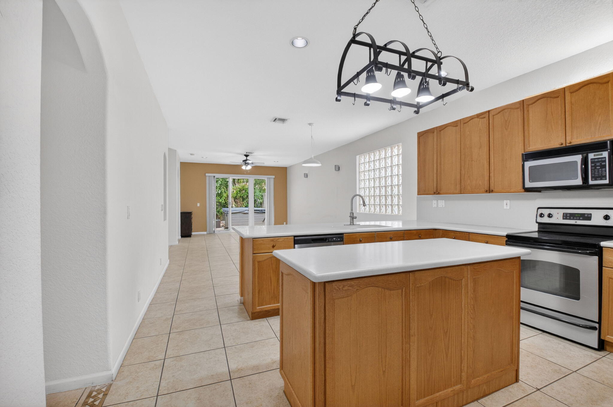 5049 Sancerre Circle Property Photo 2