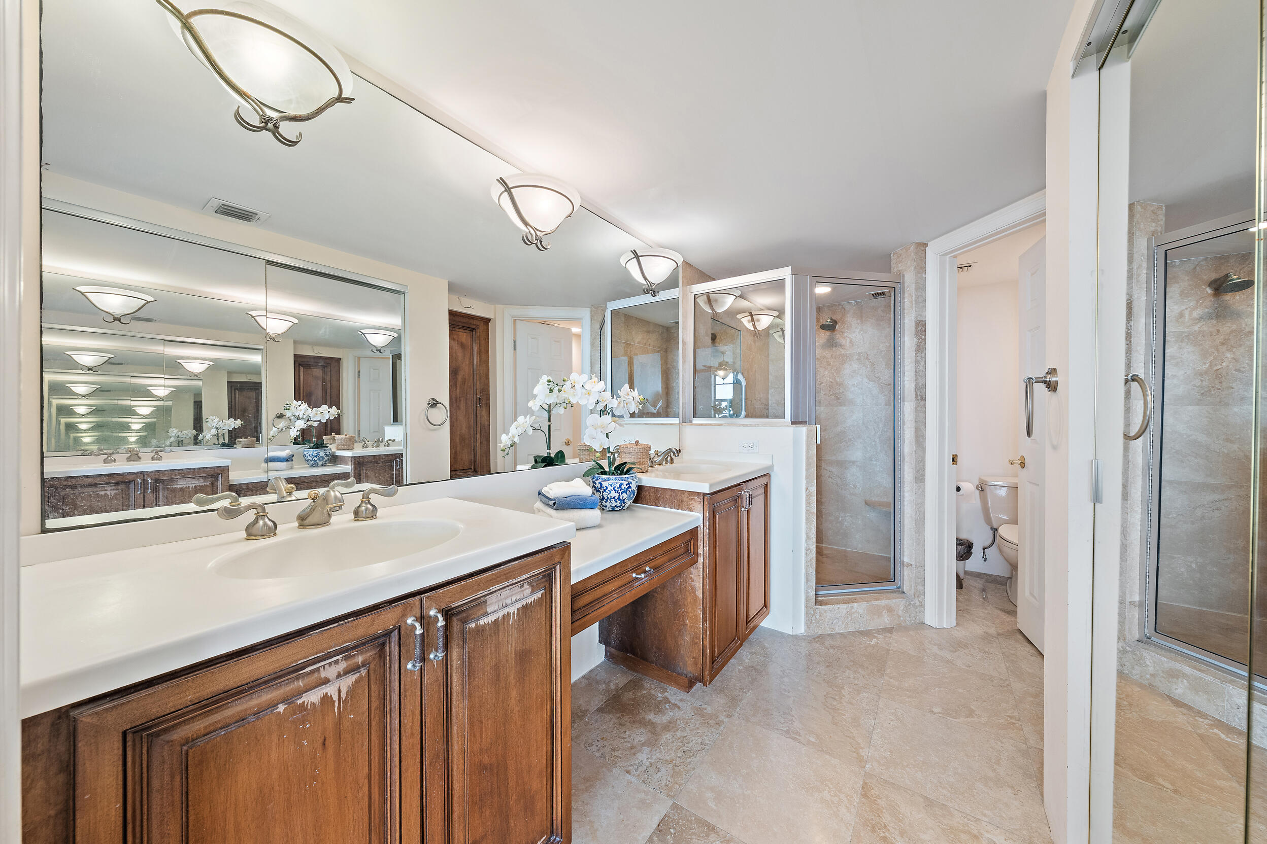 900 Ocean Drive 202 Property Photo 18