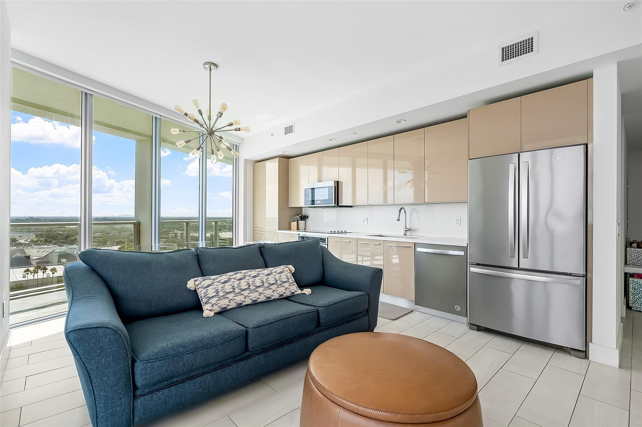 2000 Metropica Way 1410 Property Photo 9
