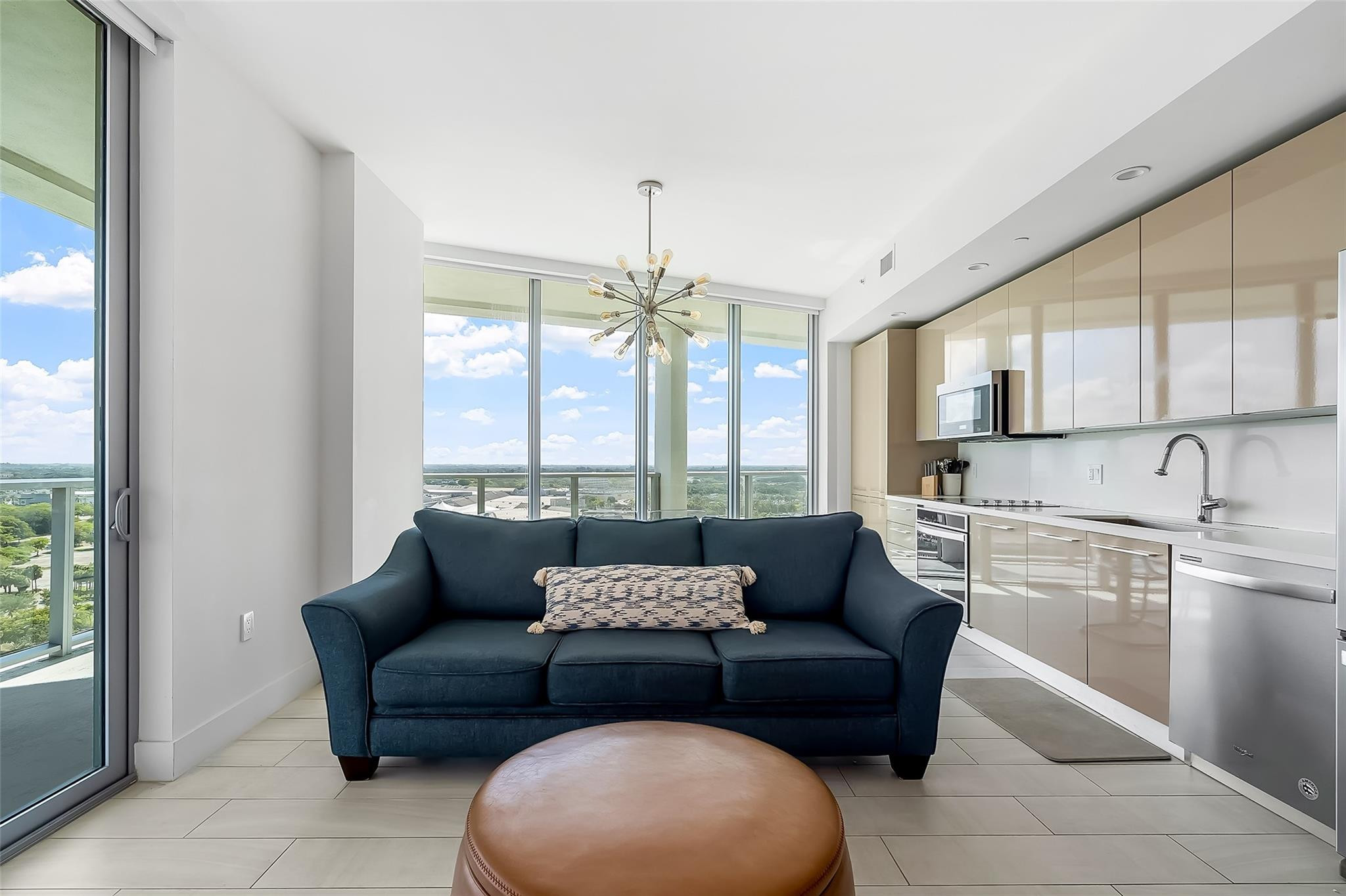 2000 Metropica Way 1410 Property Photo 10