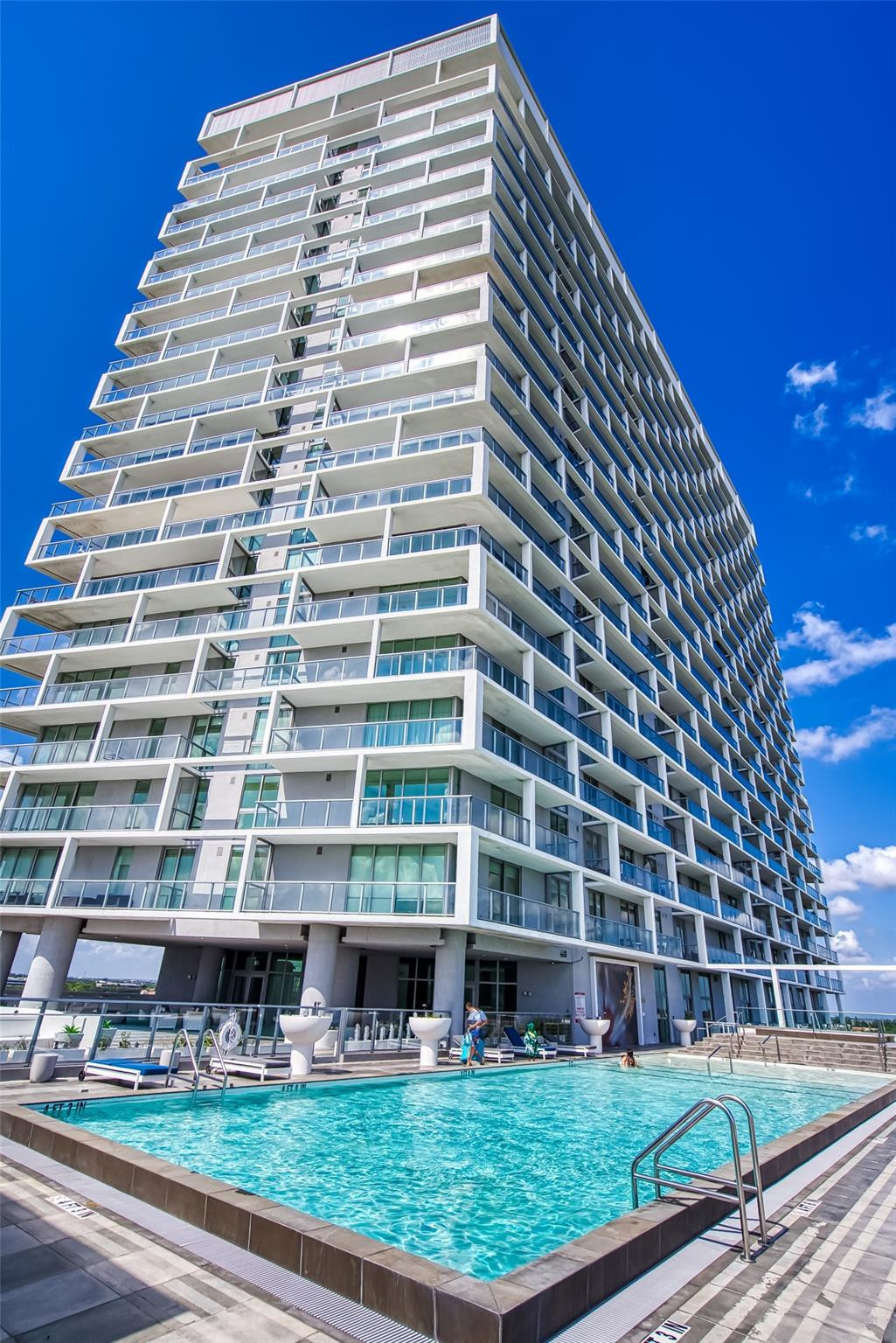 2000 Metropica Way 1410 Property Photo 28