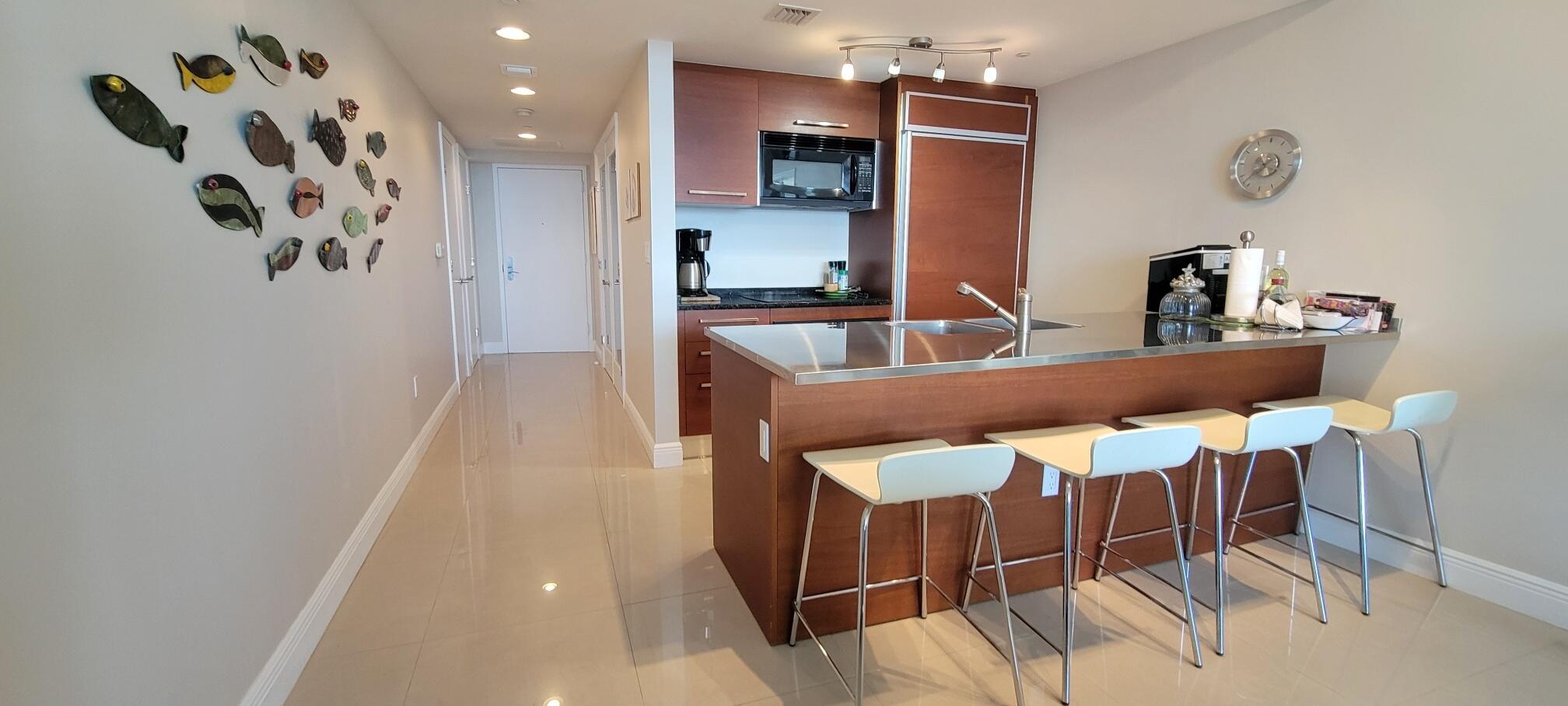 1850 S Ocean Drive 3806 Property Photo 2