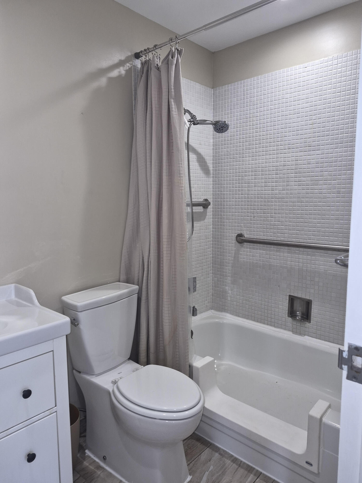 318 N Seville N 318 Property Photo 12