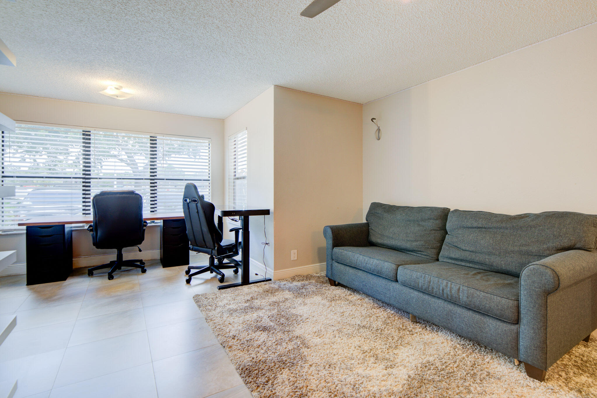 2900 S University Drive 9104 Property Photo 4