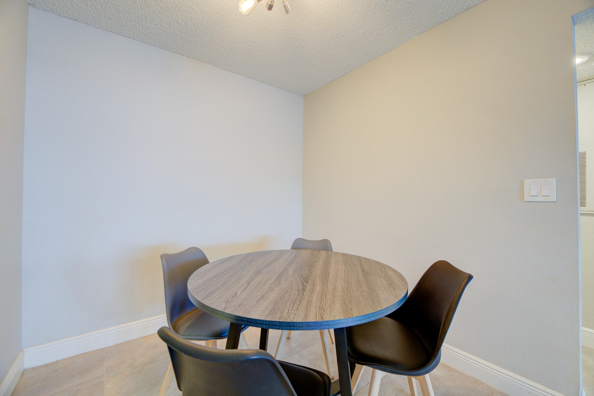 2900 S University Drive 9104 Property Photo 16