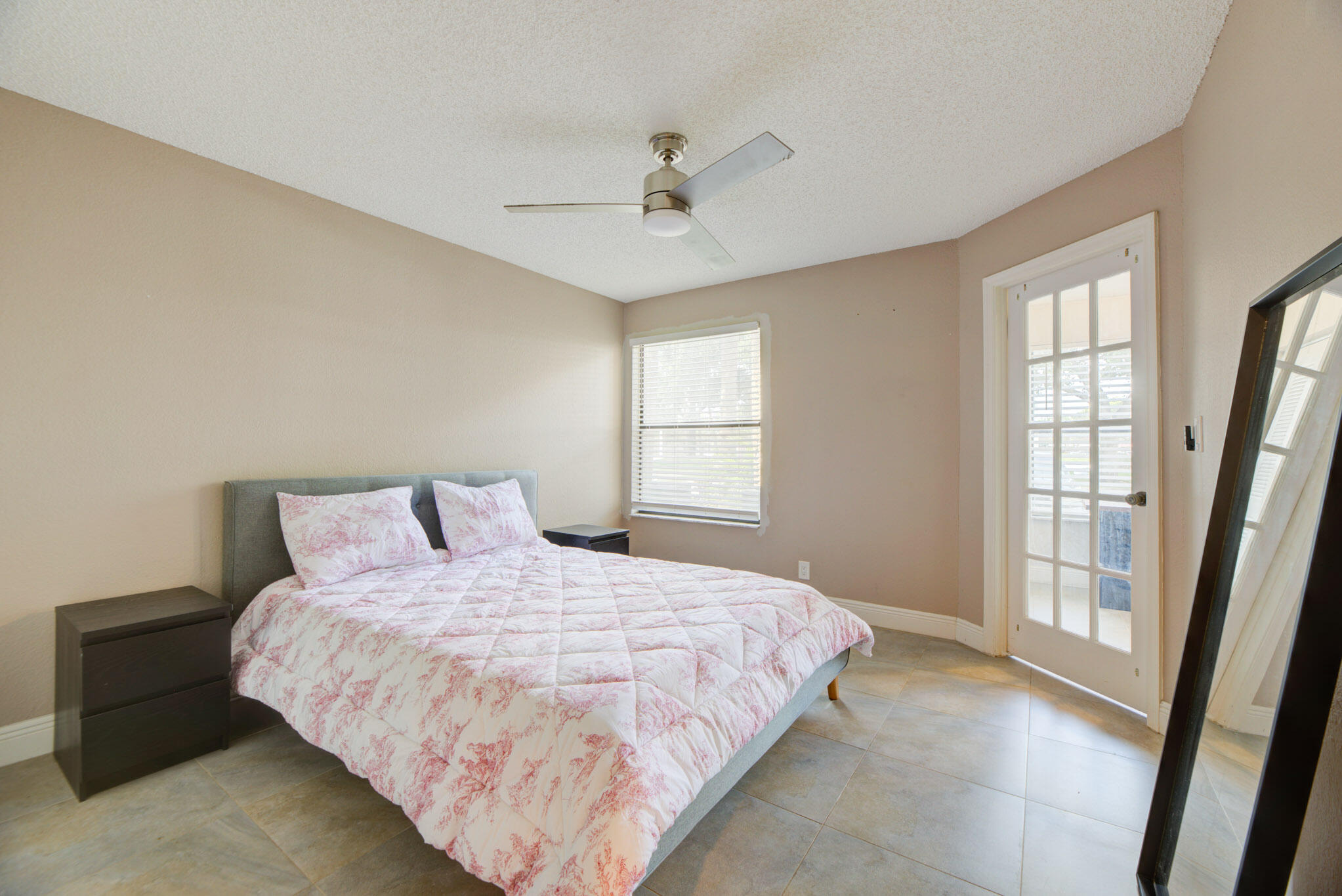 2900 S University Drive 9104 Property Photo 17