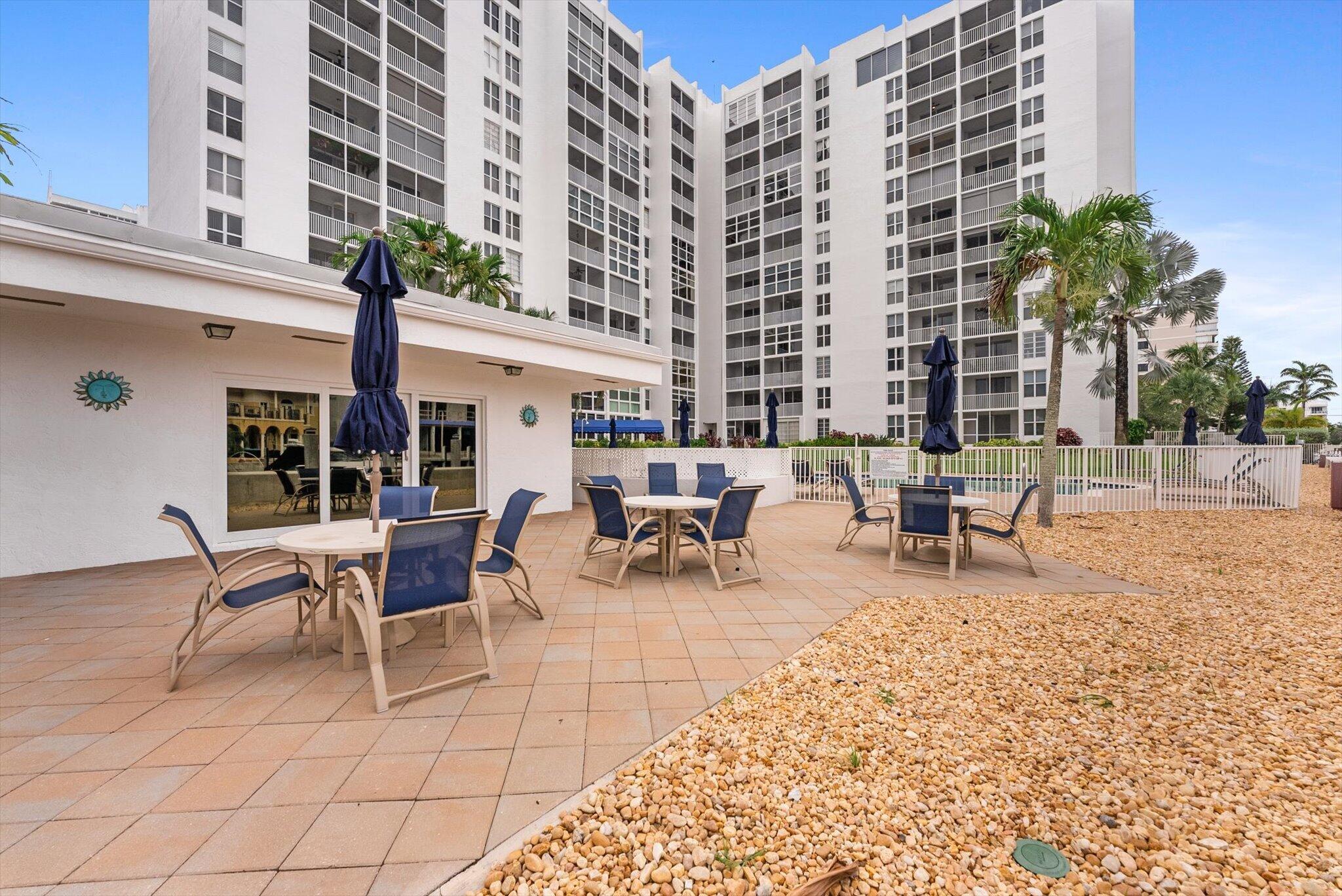 1391 S Ocean Boulevard S 906 Property Photo 25