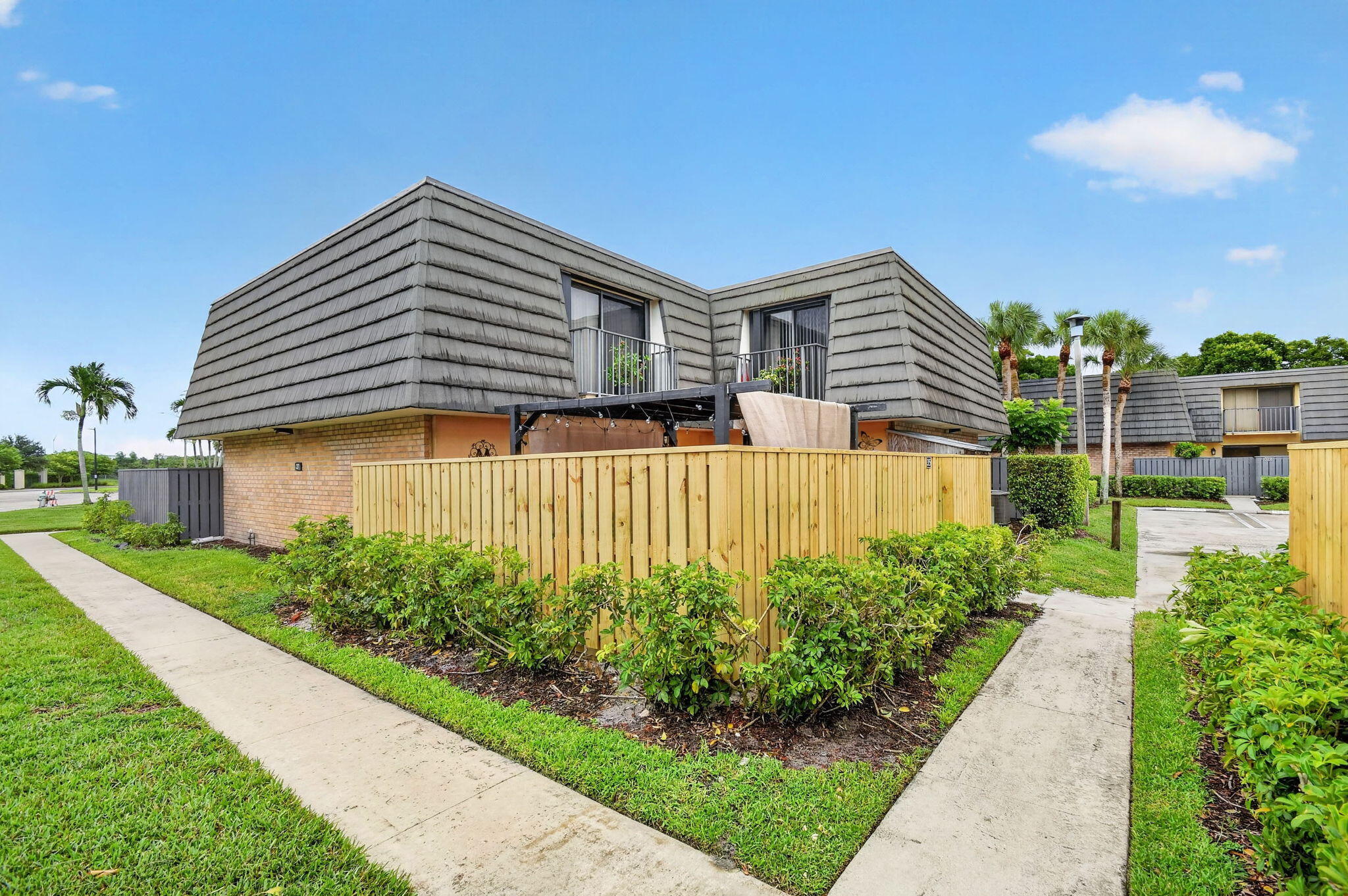 315 3rd Way Property Photo 1