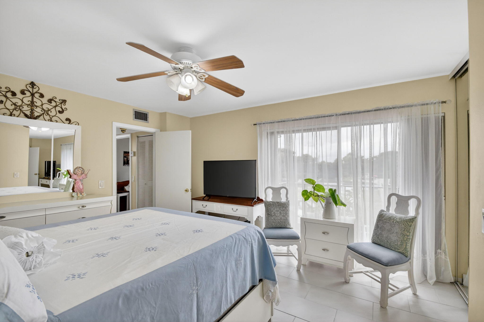 315 3rd Way Property Photo 27